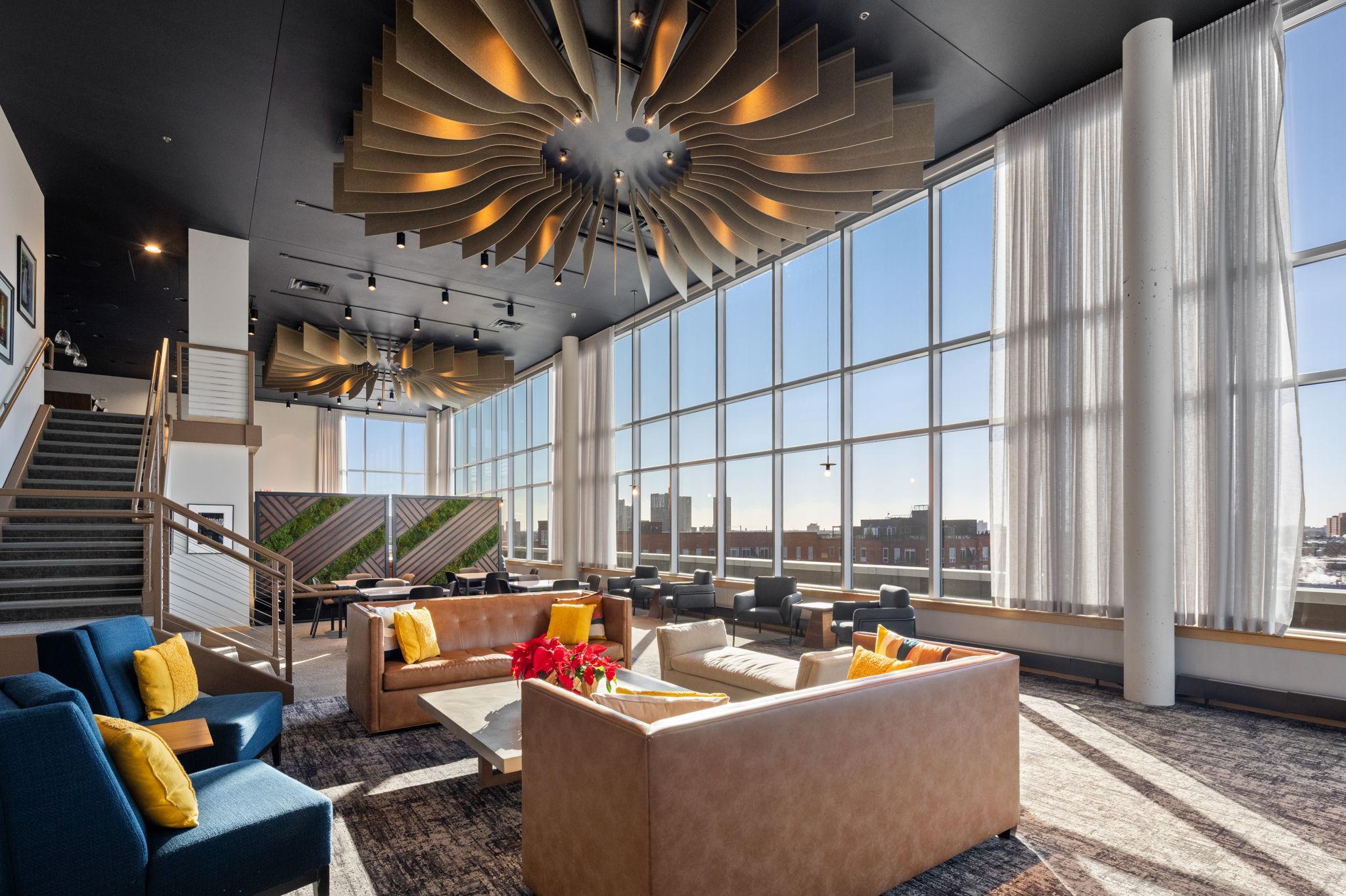 215 10th Avenue S Unit: 703