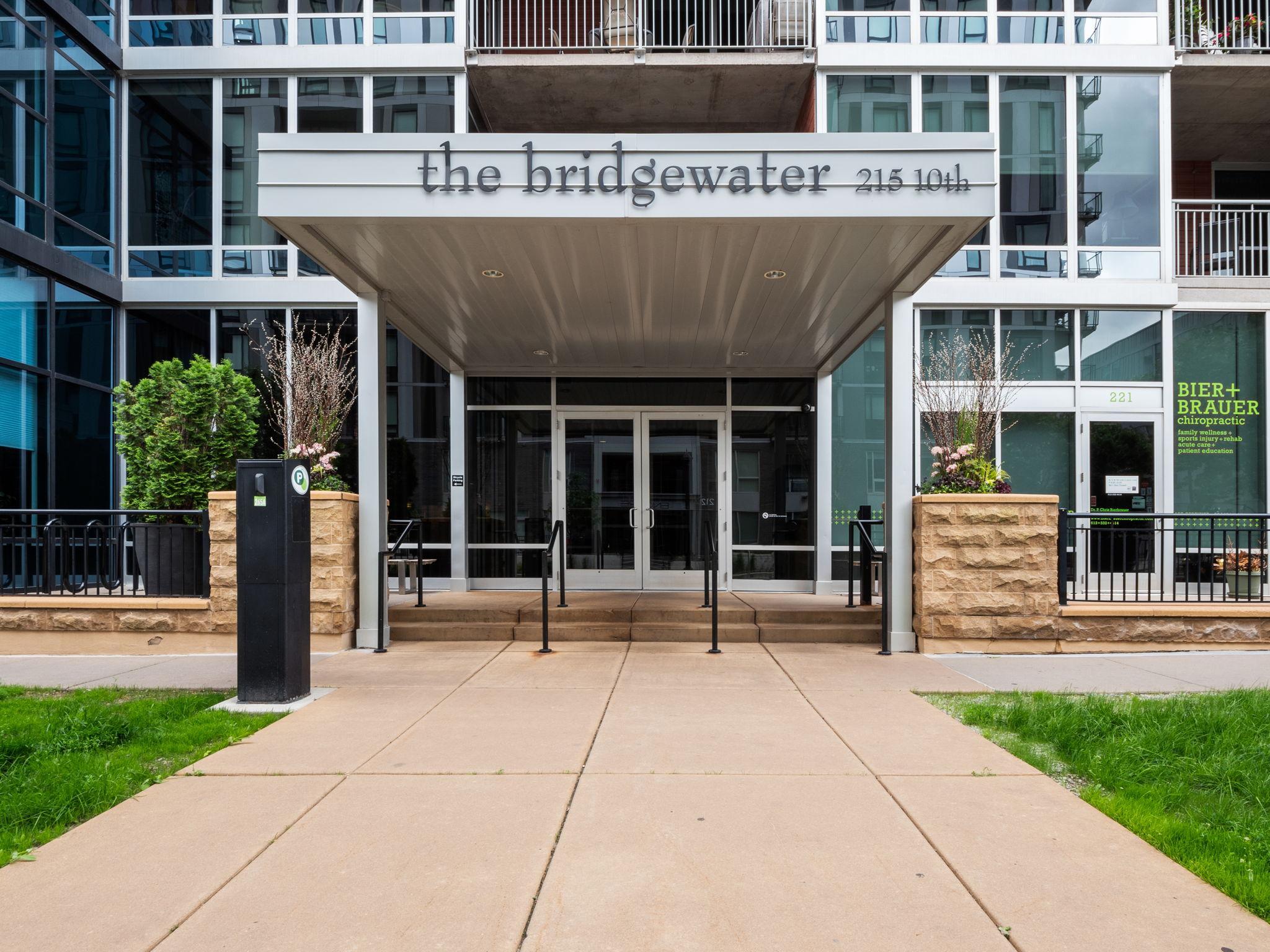 215 10th Avenue S Unit: 703