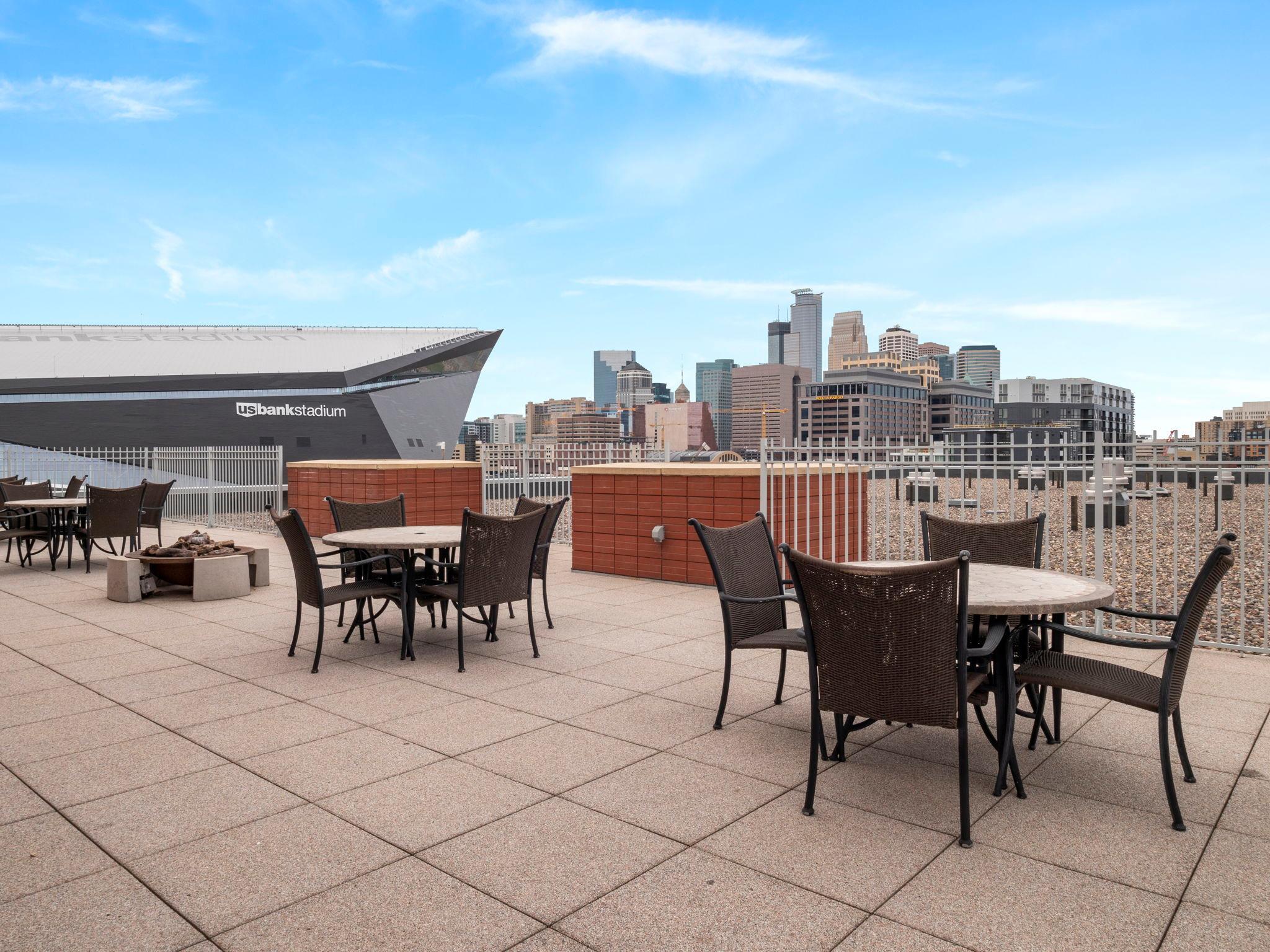 215 10th Avenue S Unit: 703