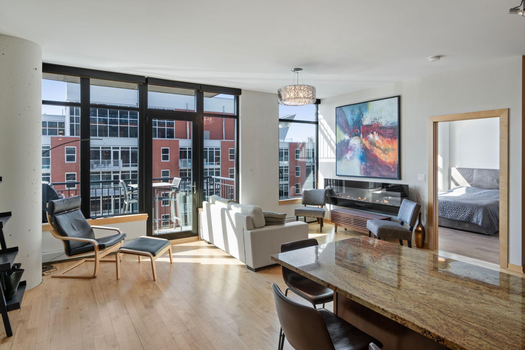 215 10th Avenue S Unit: 703