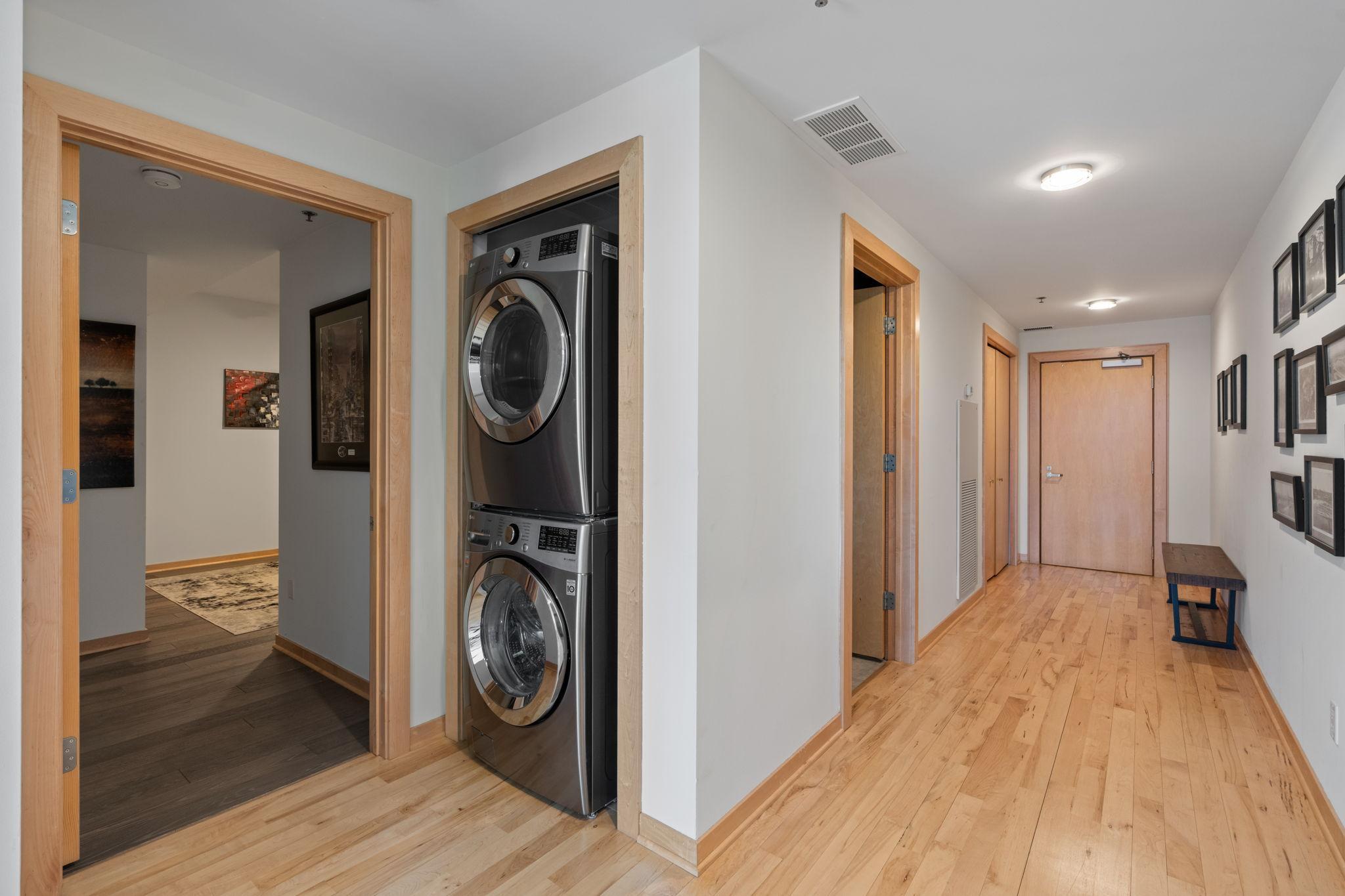 215 10th Avenue S Unit: 703