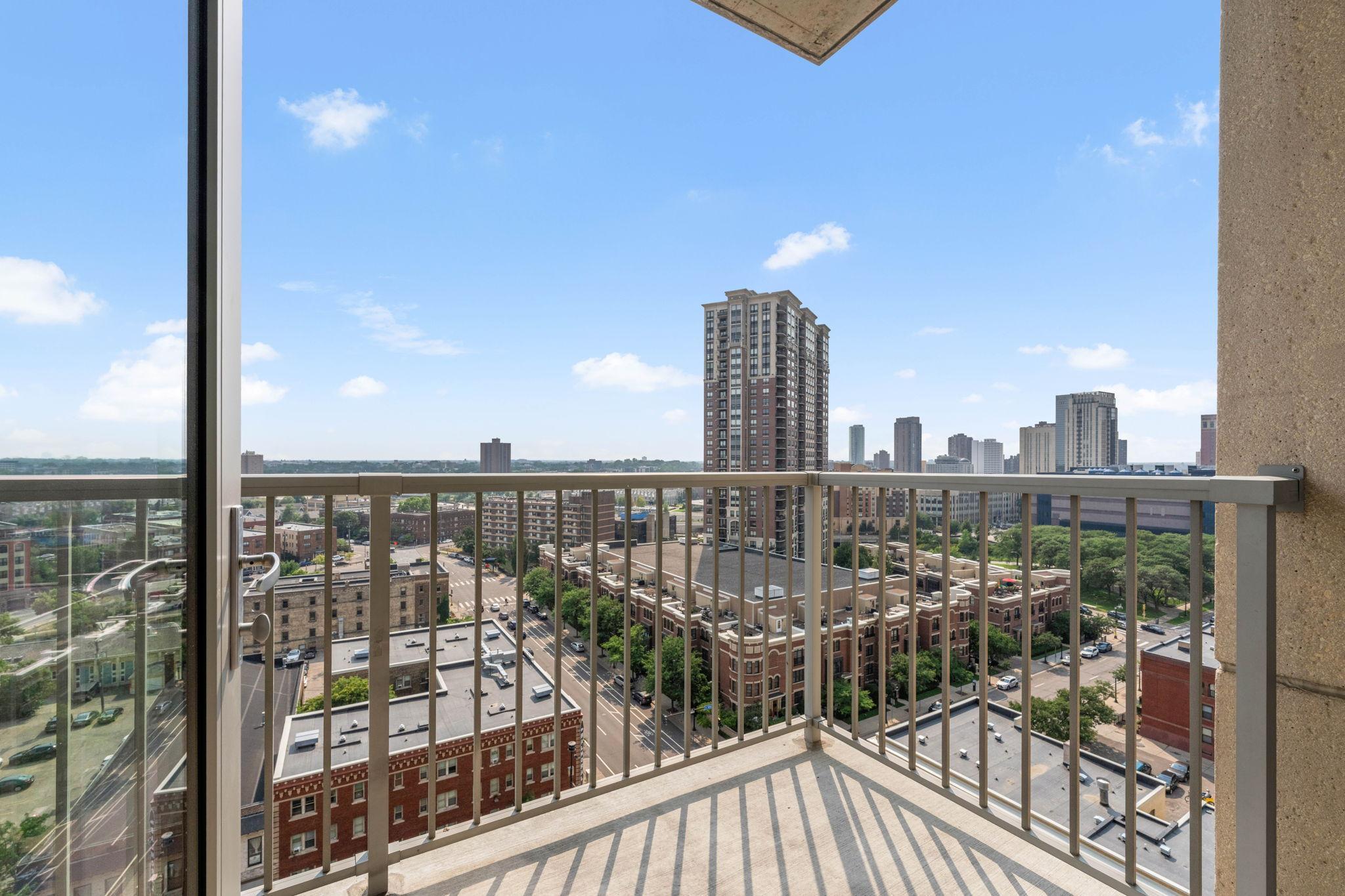 929 Portland Avenue S Unit: 1310