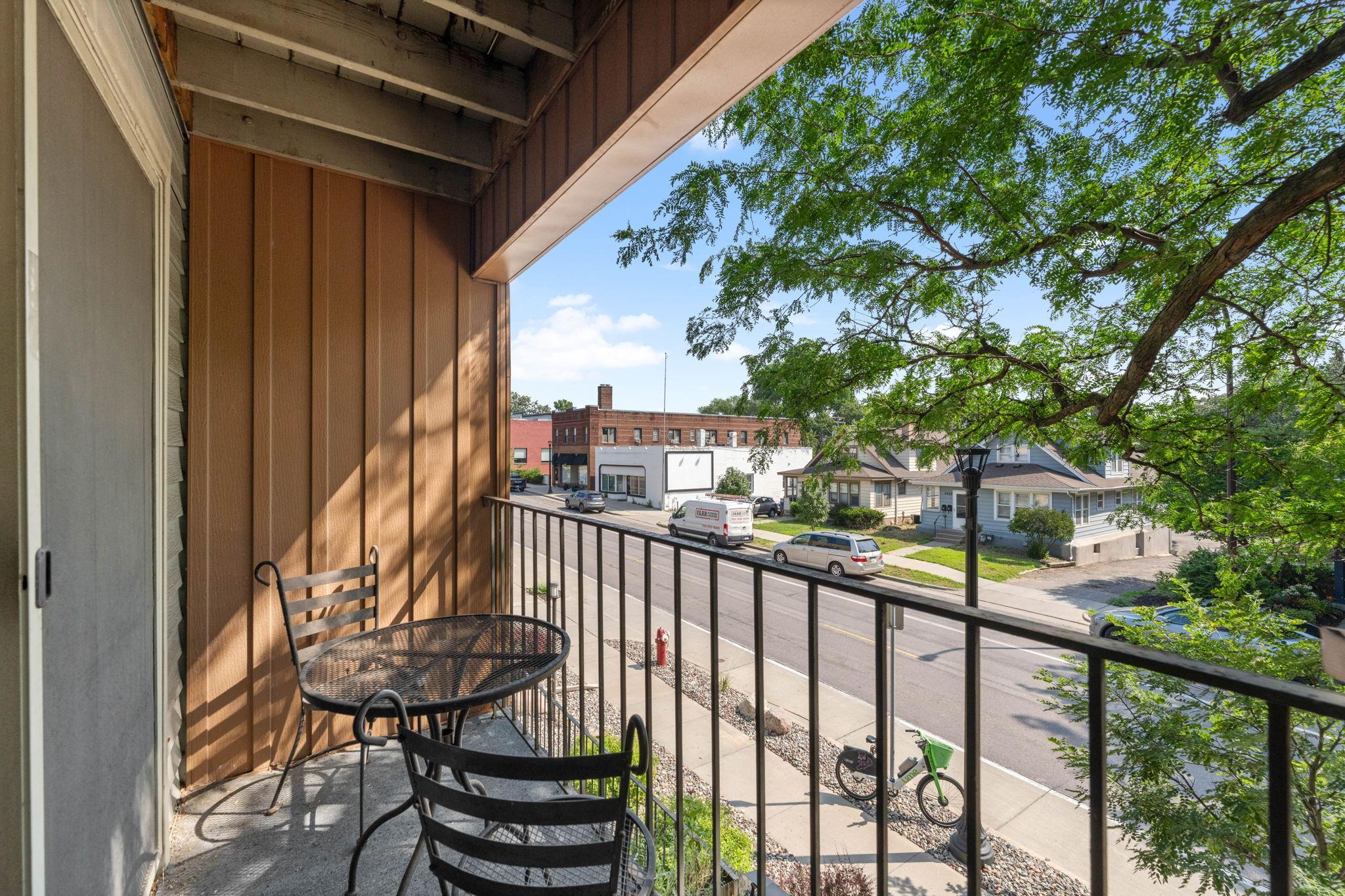 3540 Hennepin Avenue S Unit: 218