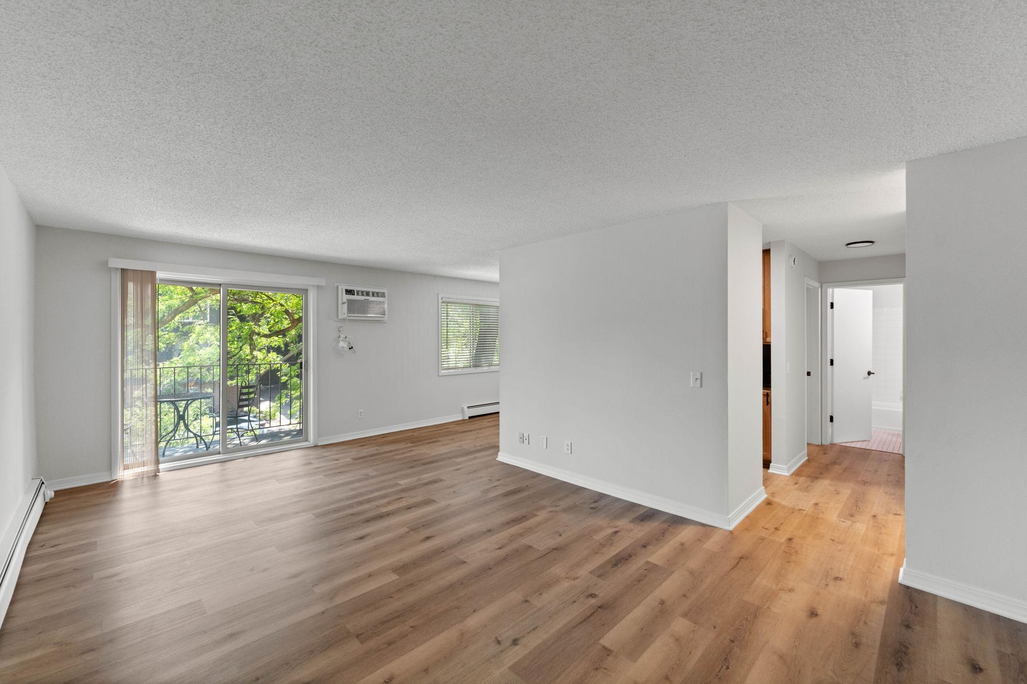 3540 Hennepin Avenue S Unit: 218