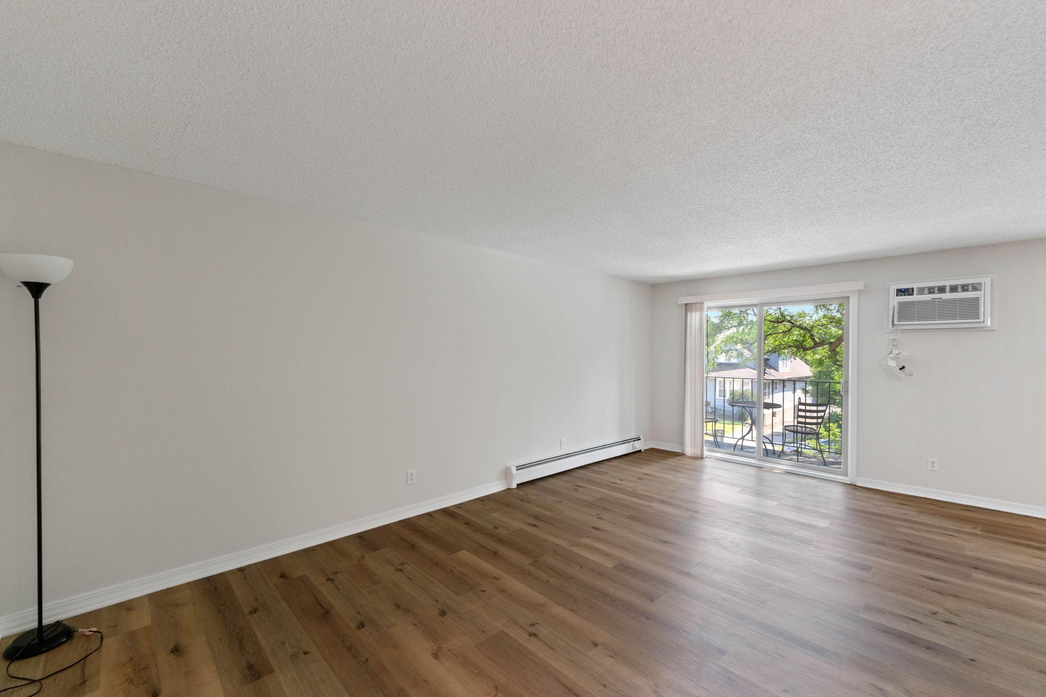 3540 Hennepin Avenue S Unit: 218