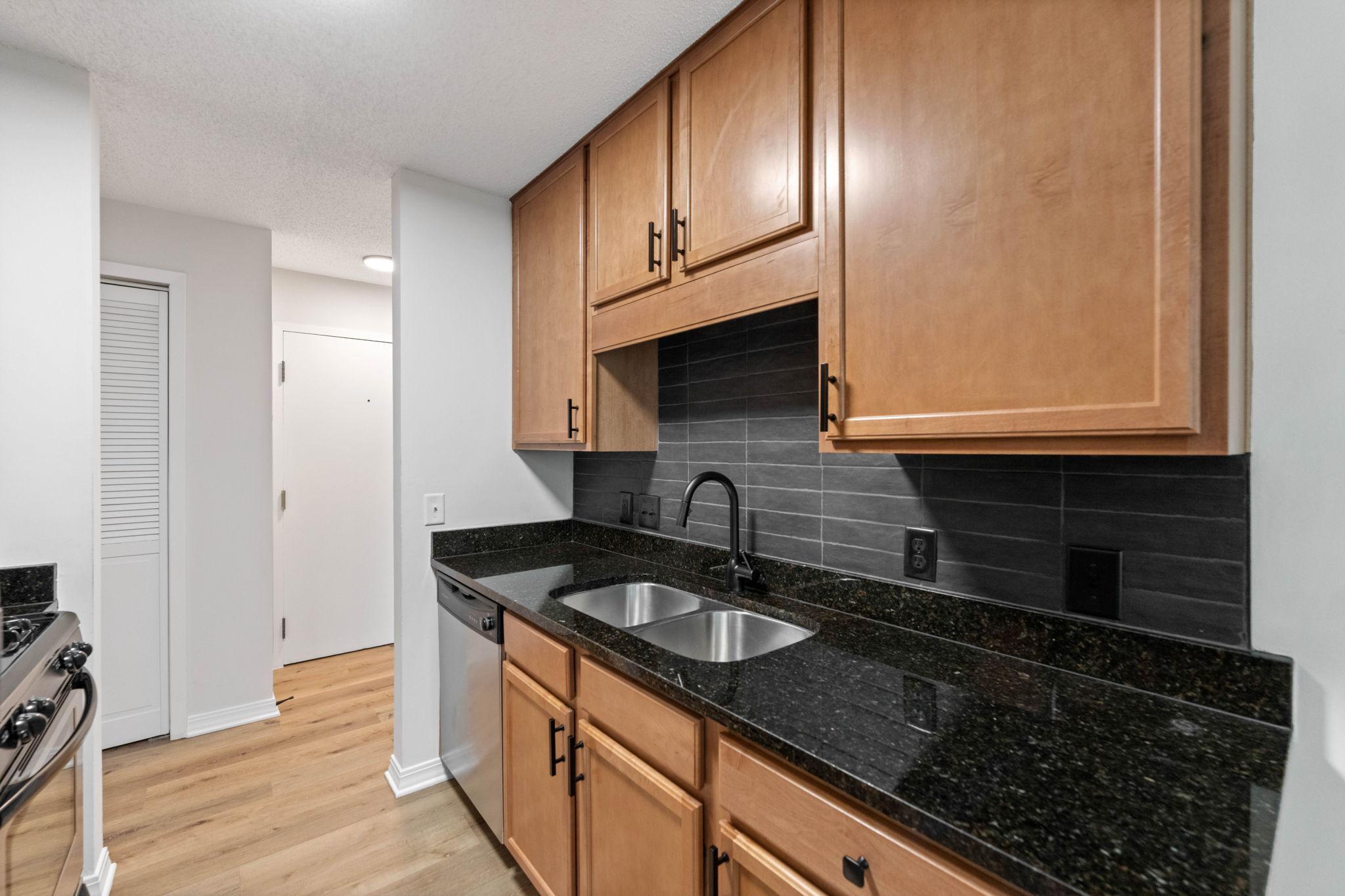 3540 Hennepin Avenue S Unit: 218