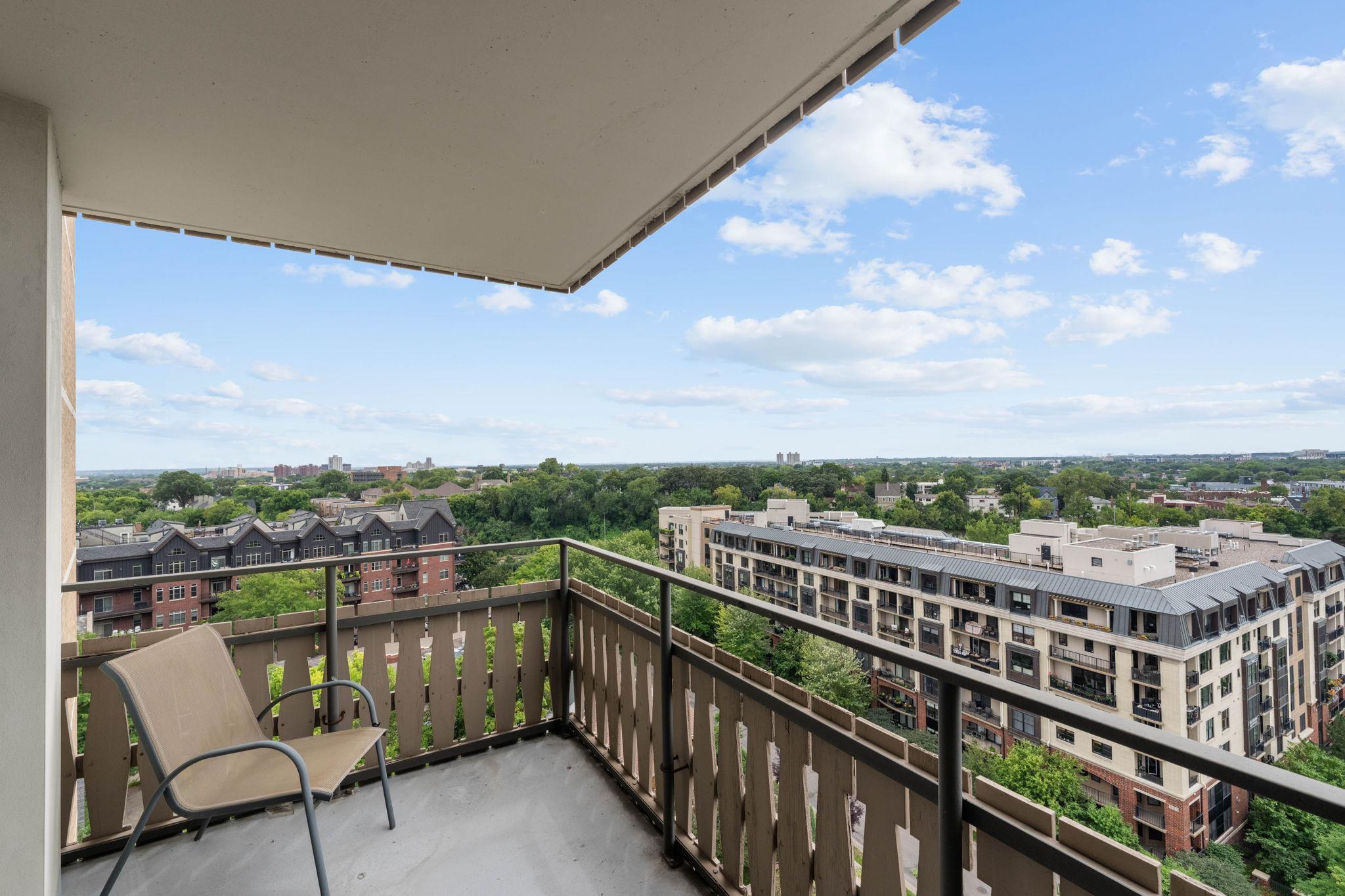 400 Groveland Avenue Unit: 1208