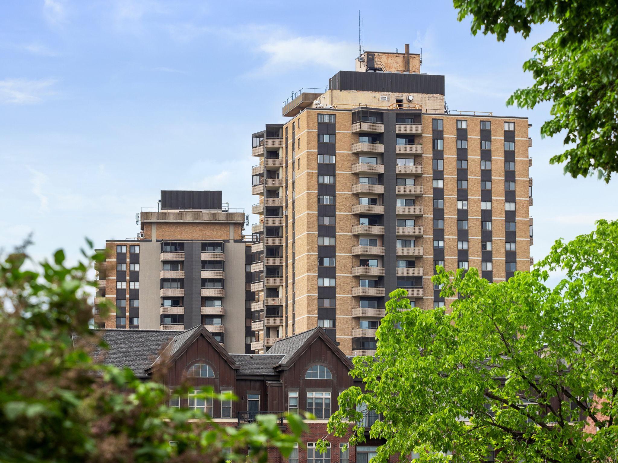 400 Groveland Avenue Unit: 1208