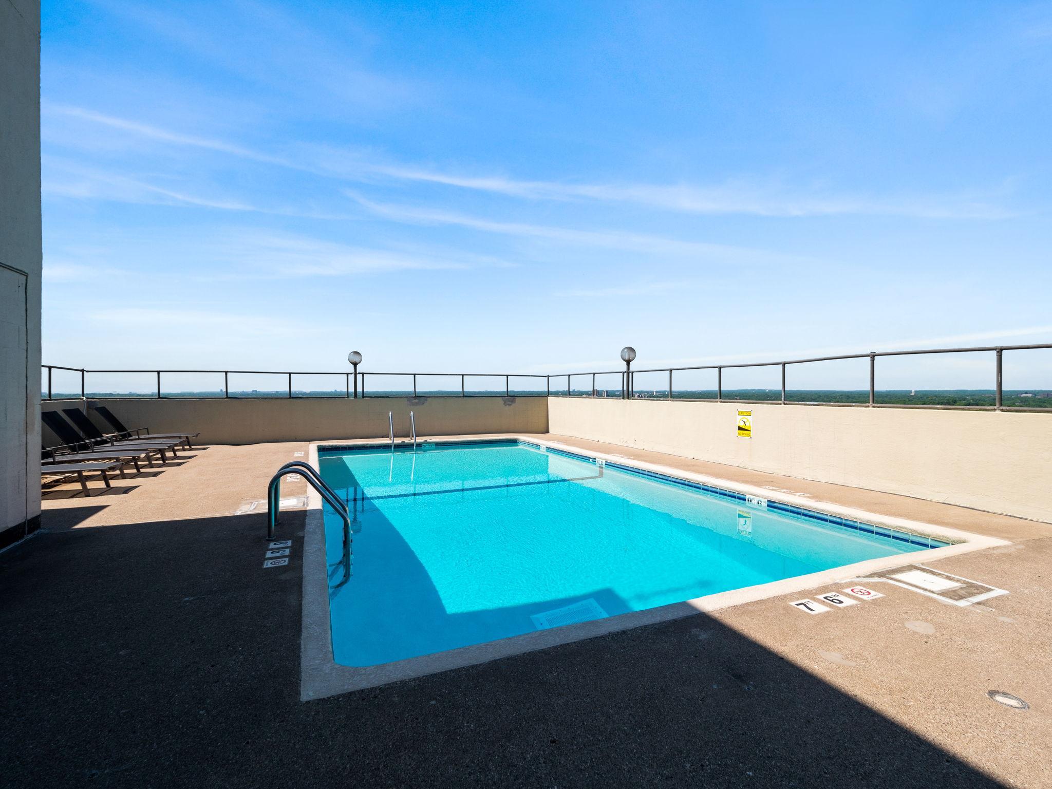 400 Groveland Avenue Unit: 1208