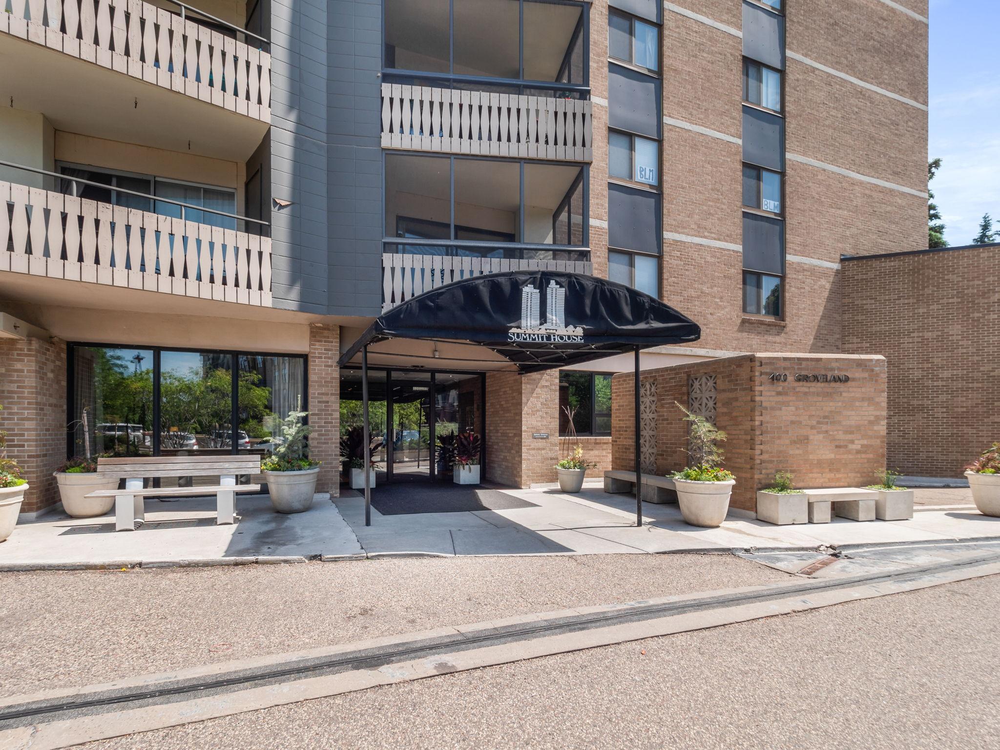 400 Groveland Avenue Unit: 1208