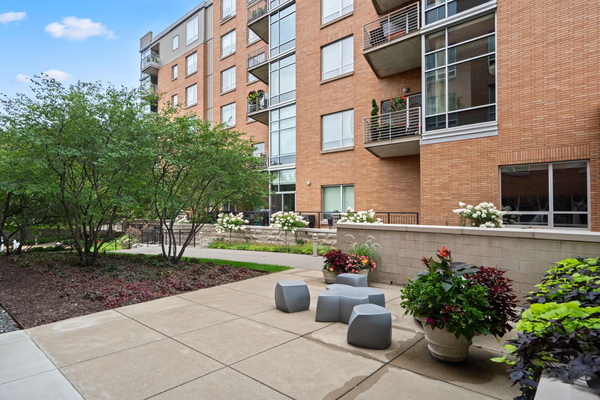 150 2nd Street NE Unit: B413