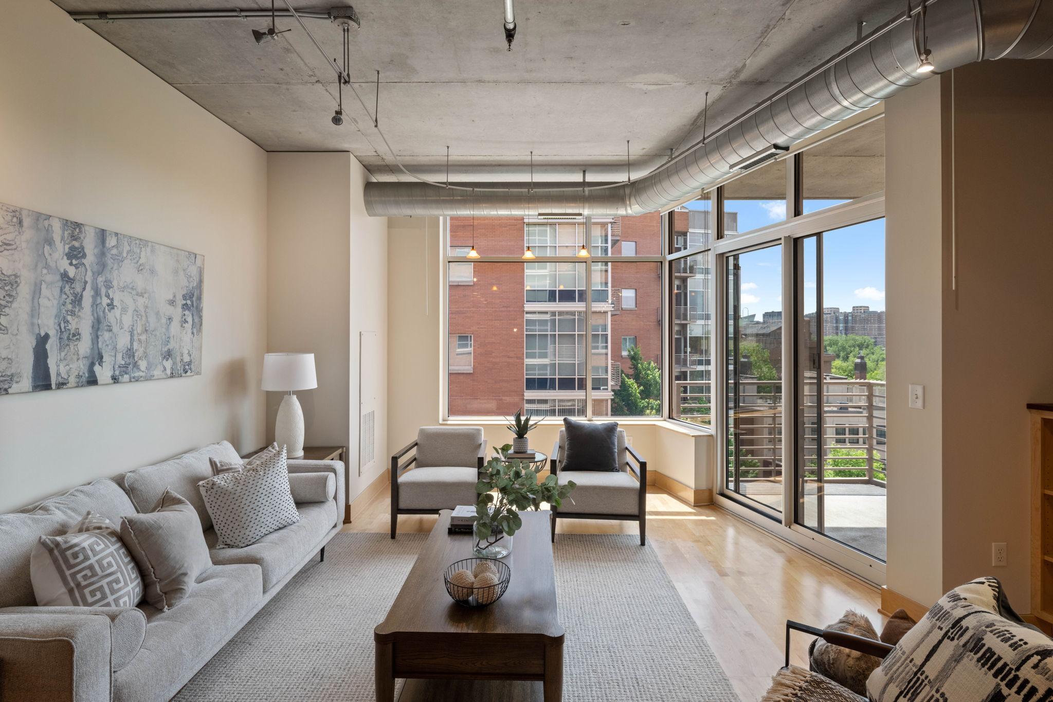 150 2nd Street NE Unit: B413