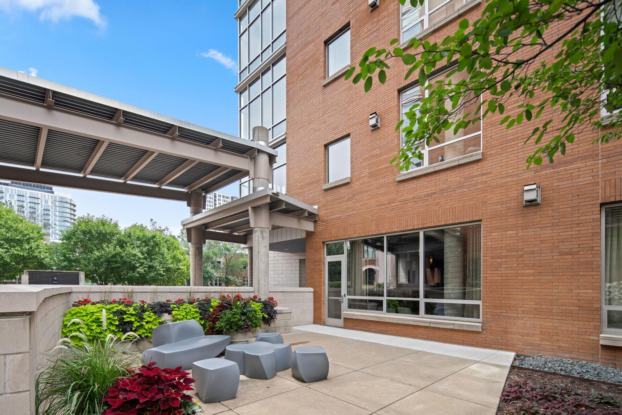 150 2nd Street NE Unit: B413