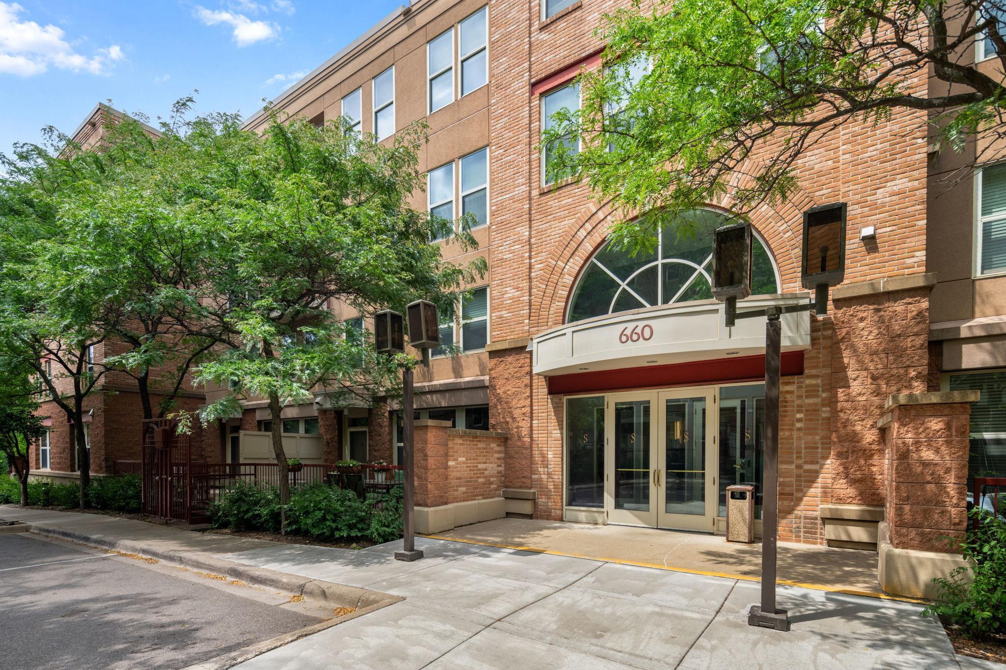 660 N 2nd Street Unit: 301