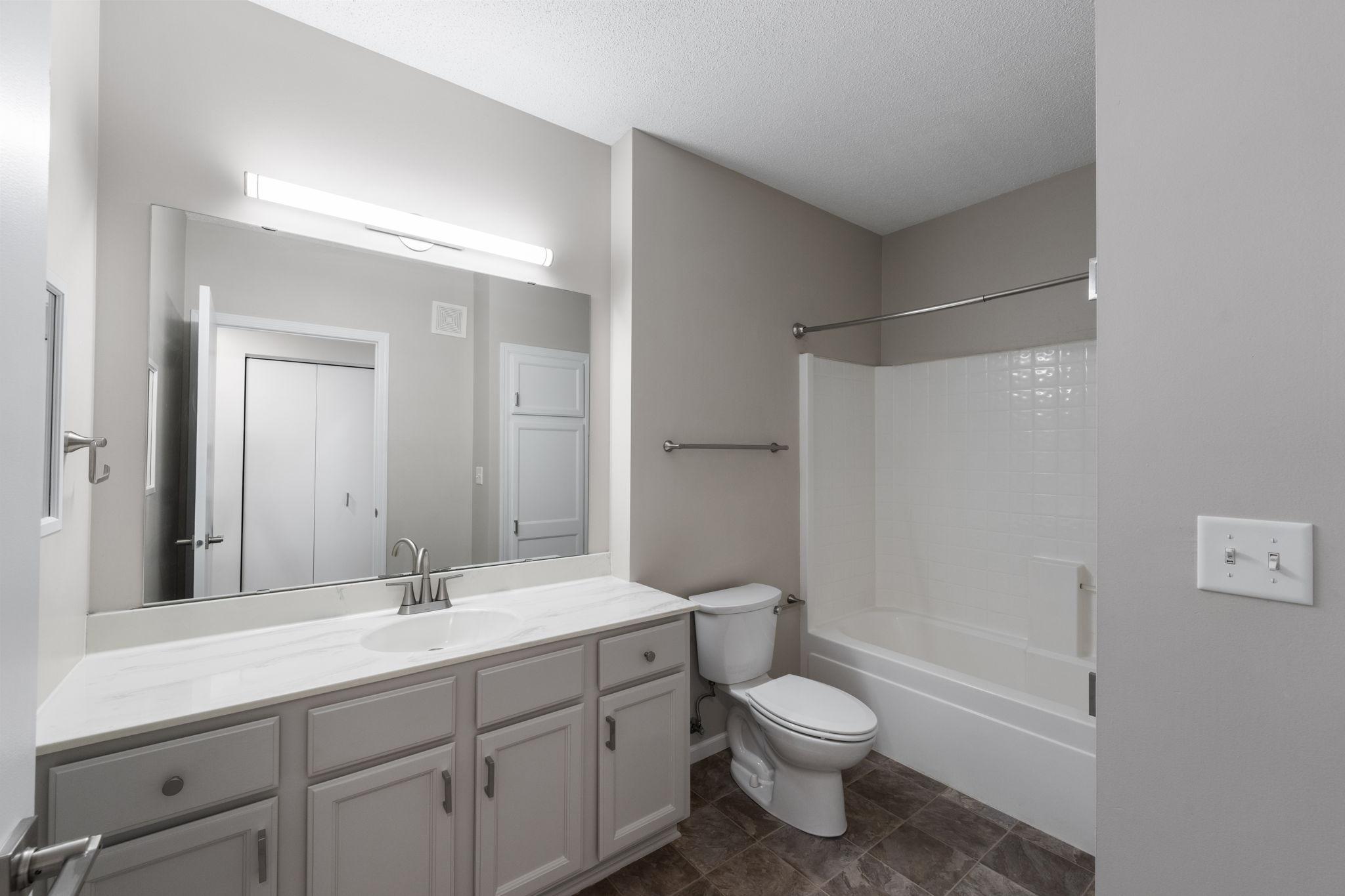 660 N 2nd Street Unit: 301