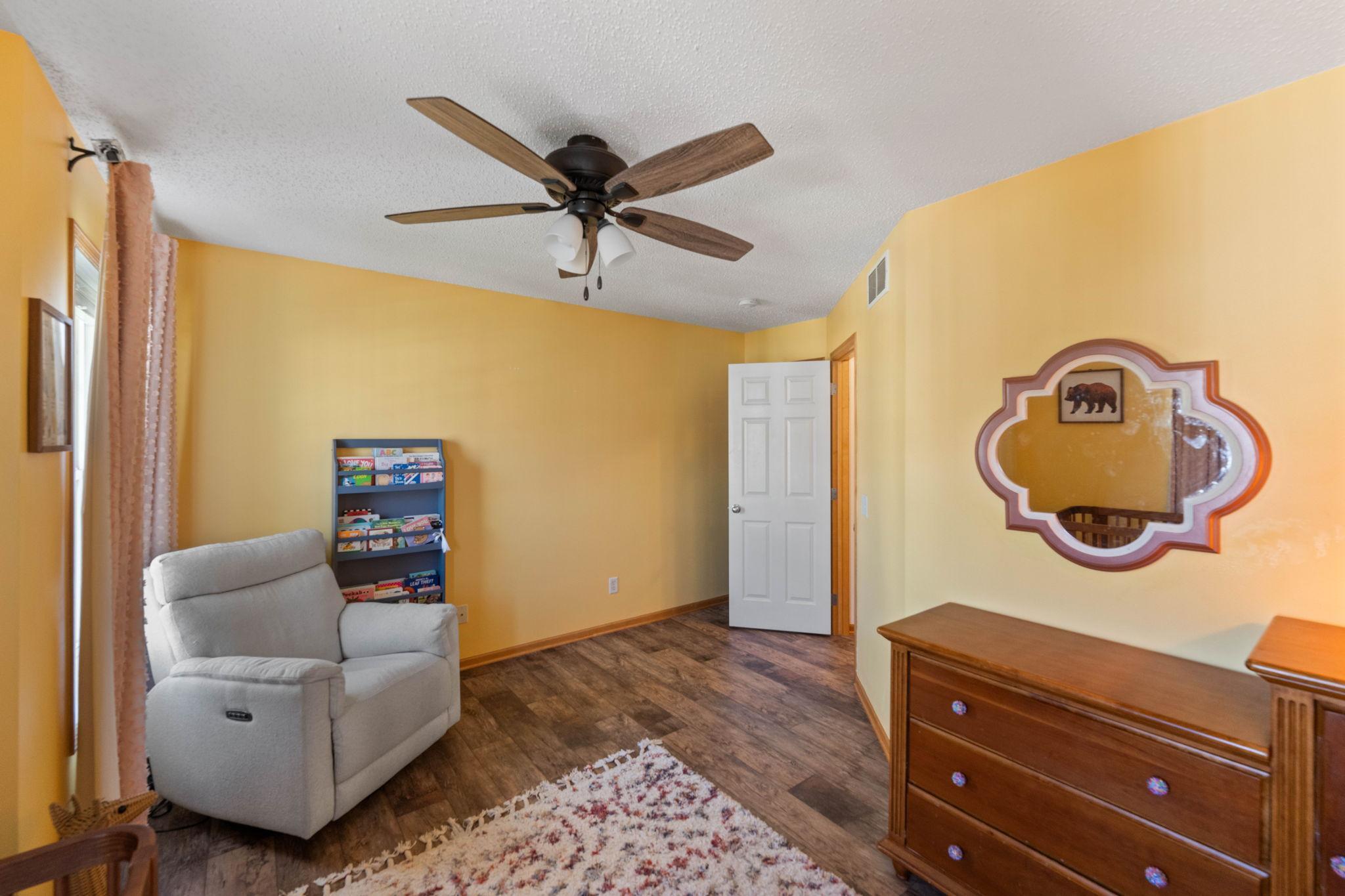 15593 Early Bird Circle Unit: 307