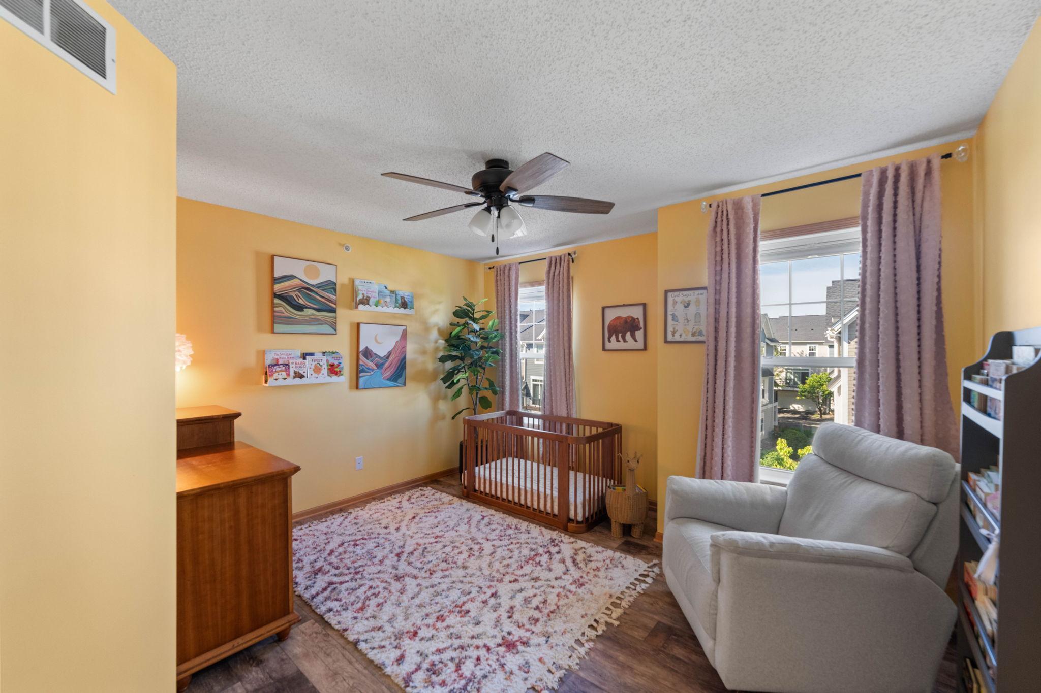 15593 Early Bird Circle Unit: 307