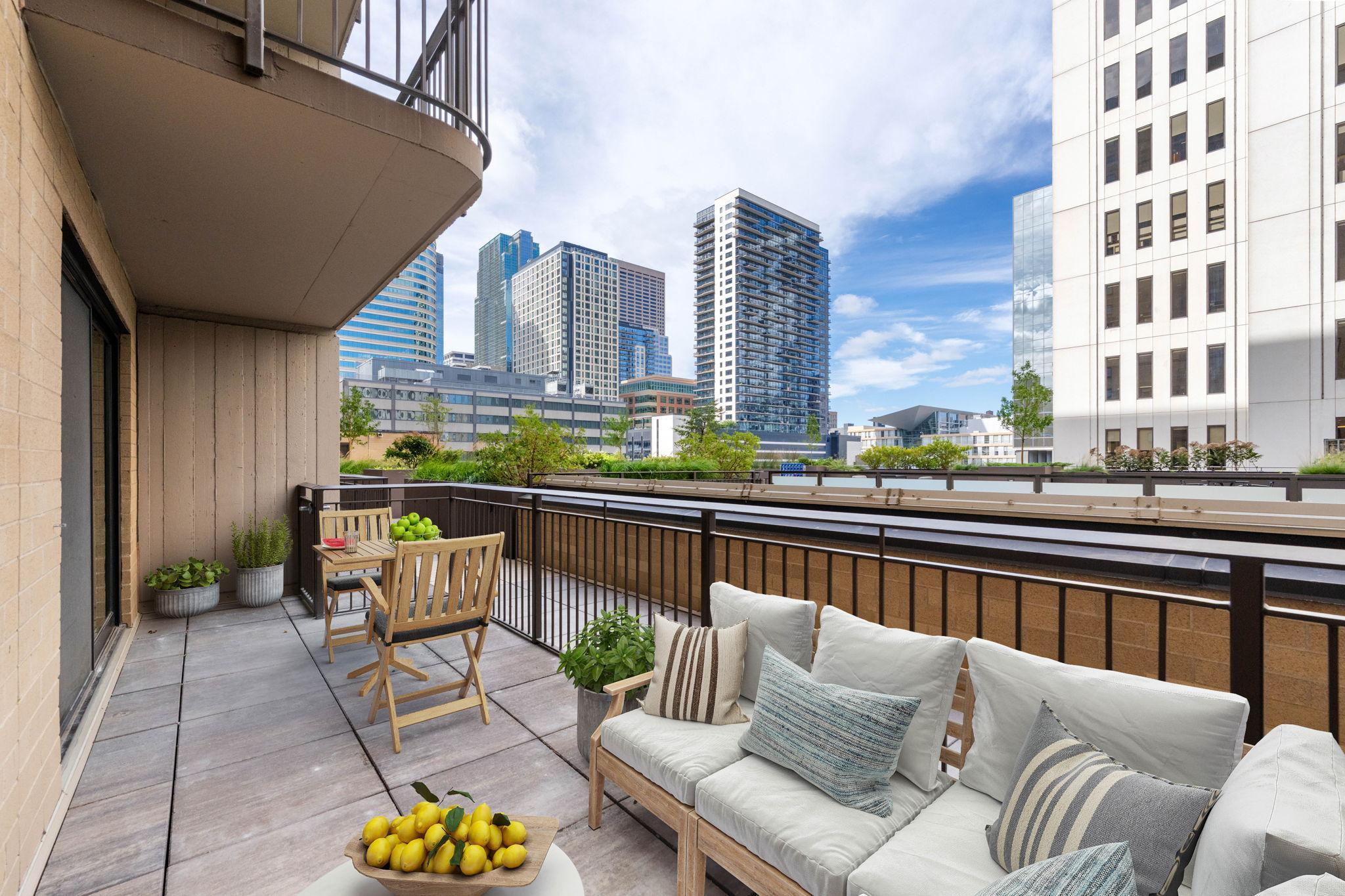 121 Washington Avenue S Unit: 305
