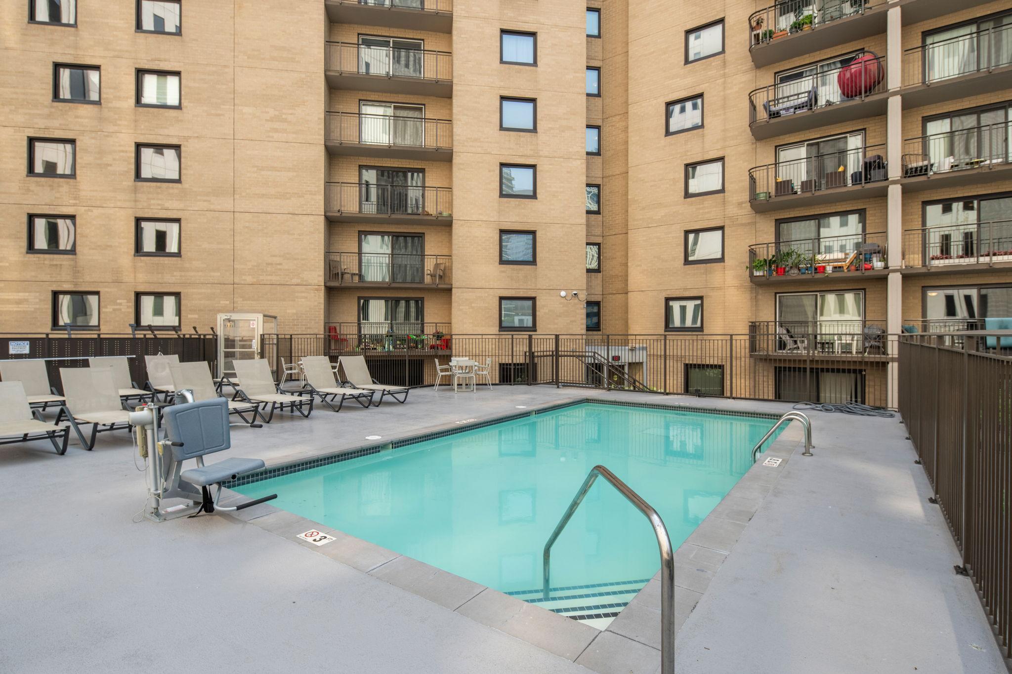 121 Washington Avenue S Unit: 305