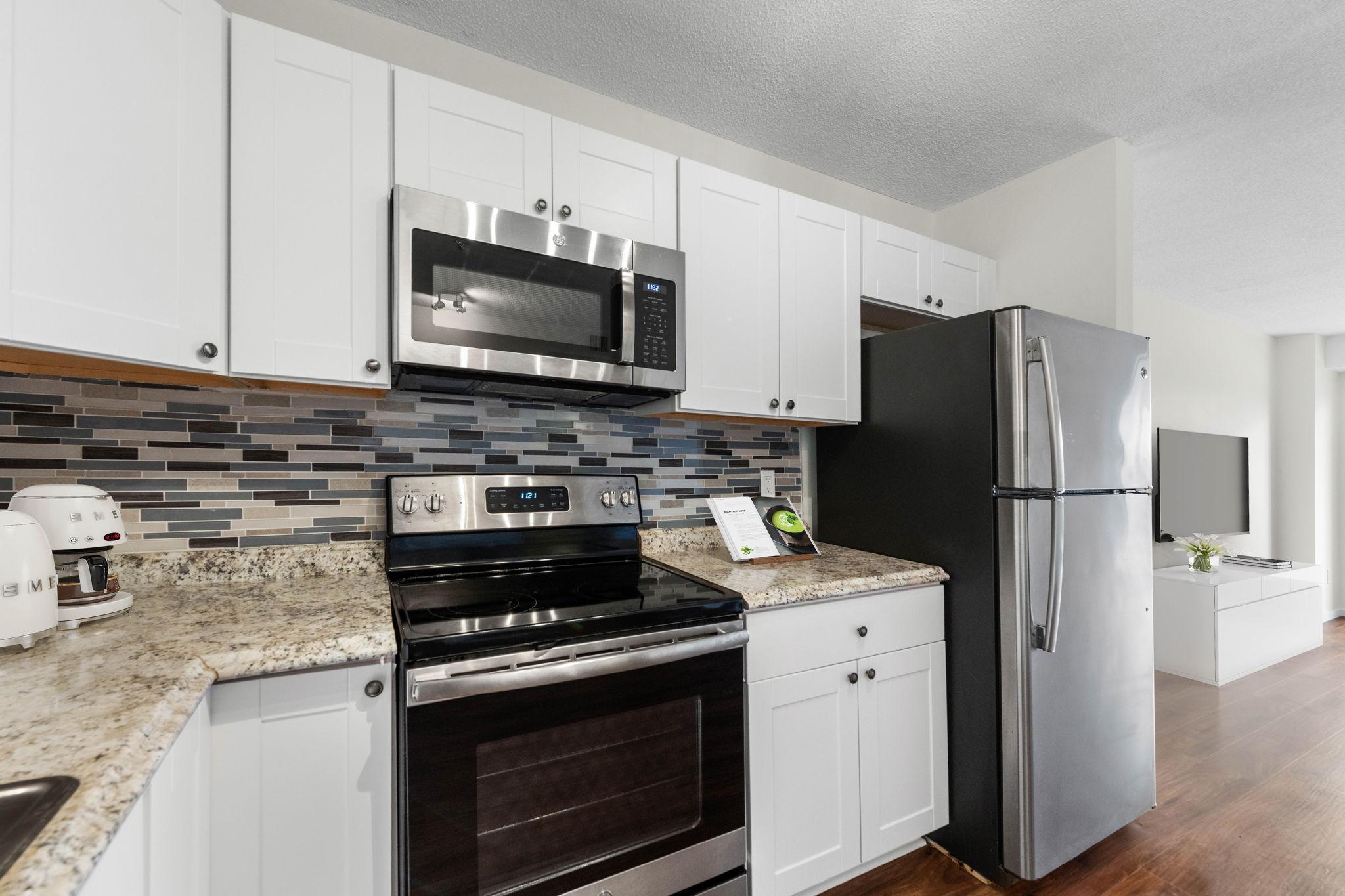 121 Washington Avenue S Unit: 305