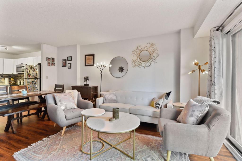 121 Washington Avenue S Unit: 305