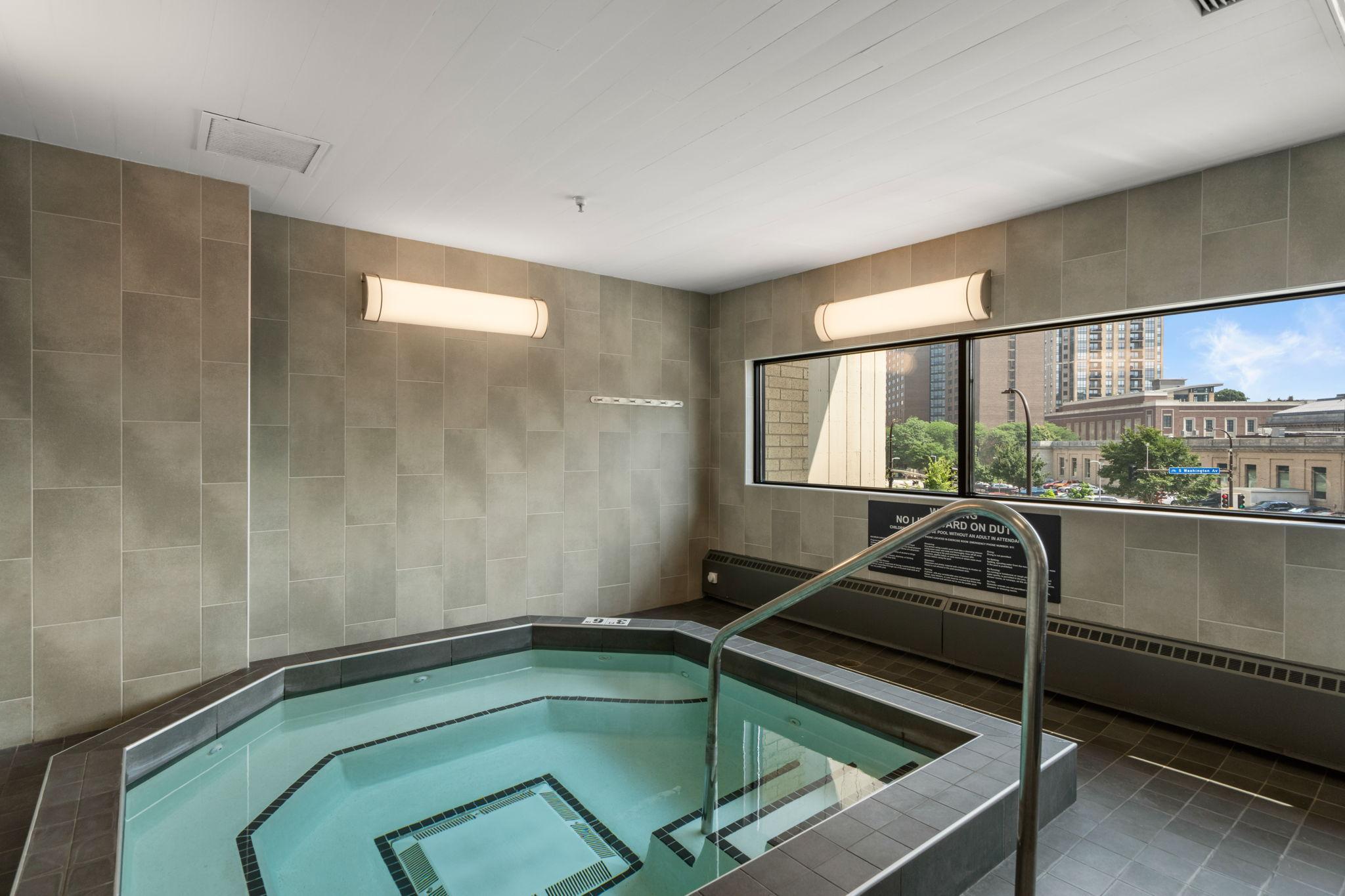 121 Washington Avenue S Unit: 305