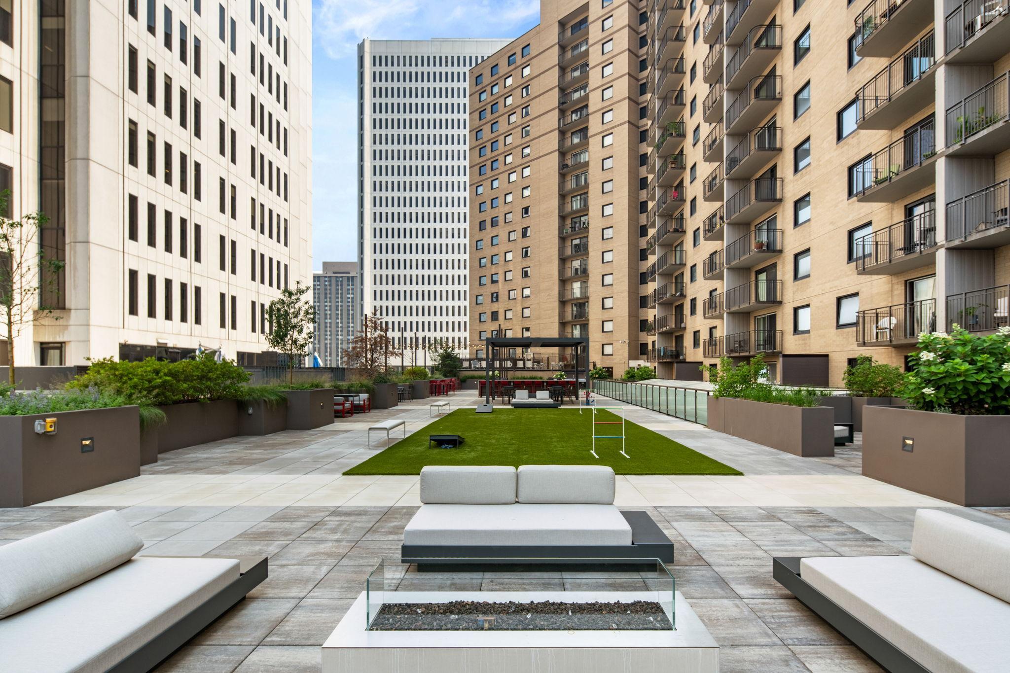 121 Washington Avenue S Unit: 305