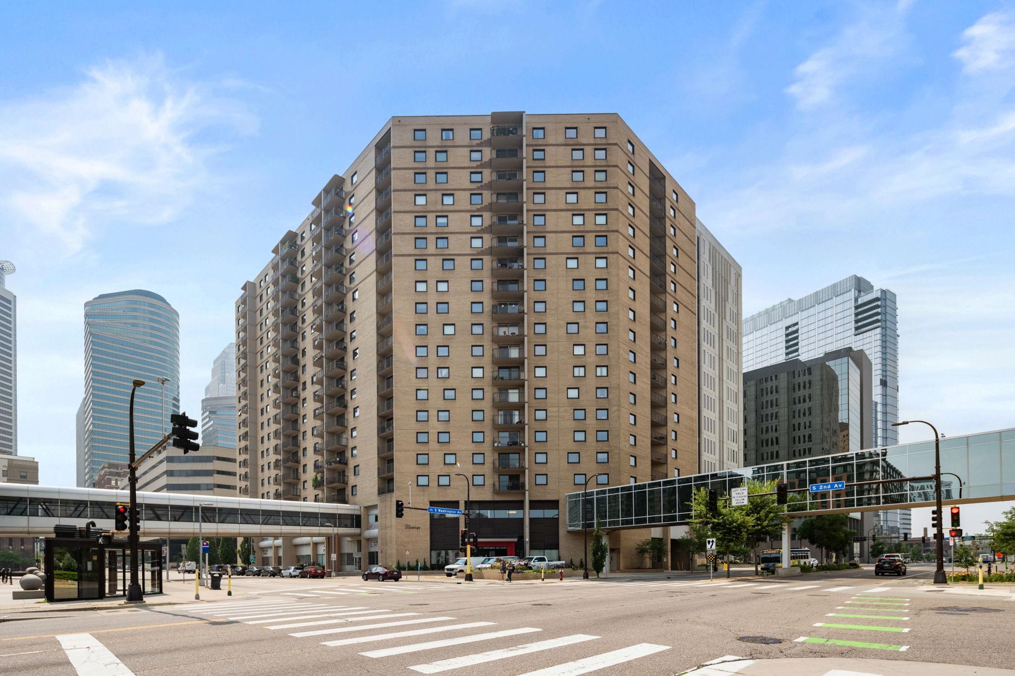 121 Washington Avenue S Unit: 305