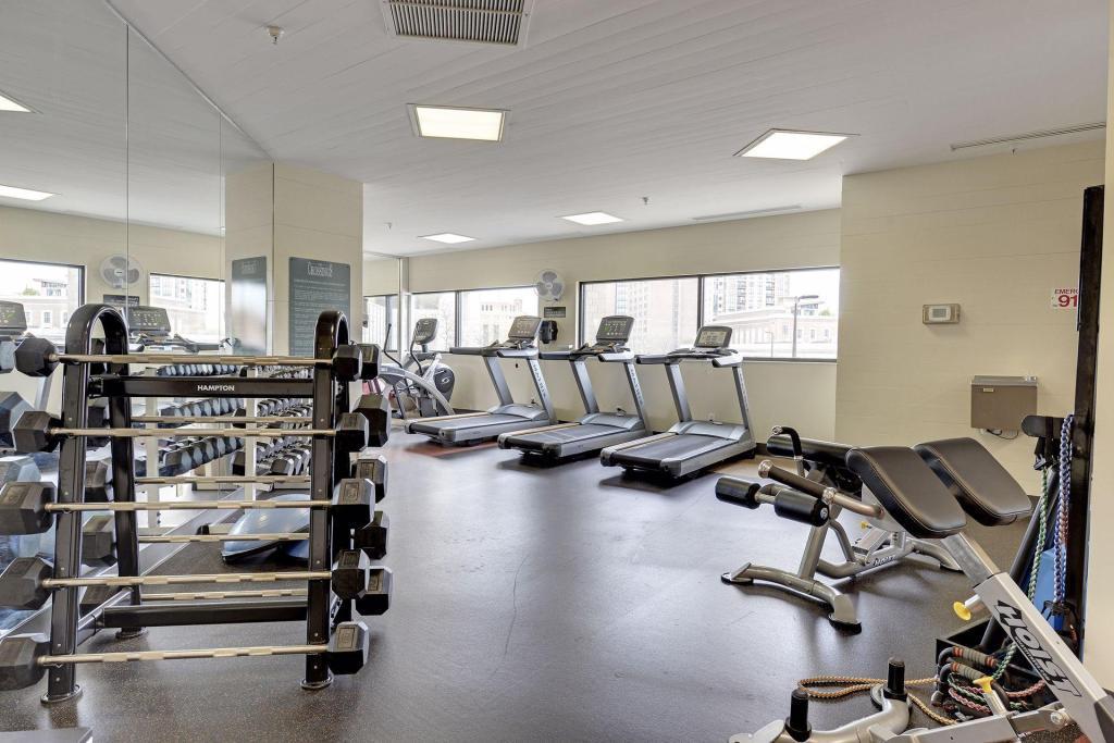121 Washington Avenue S Unit: 305