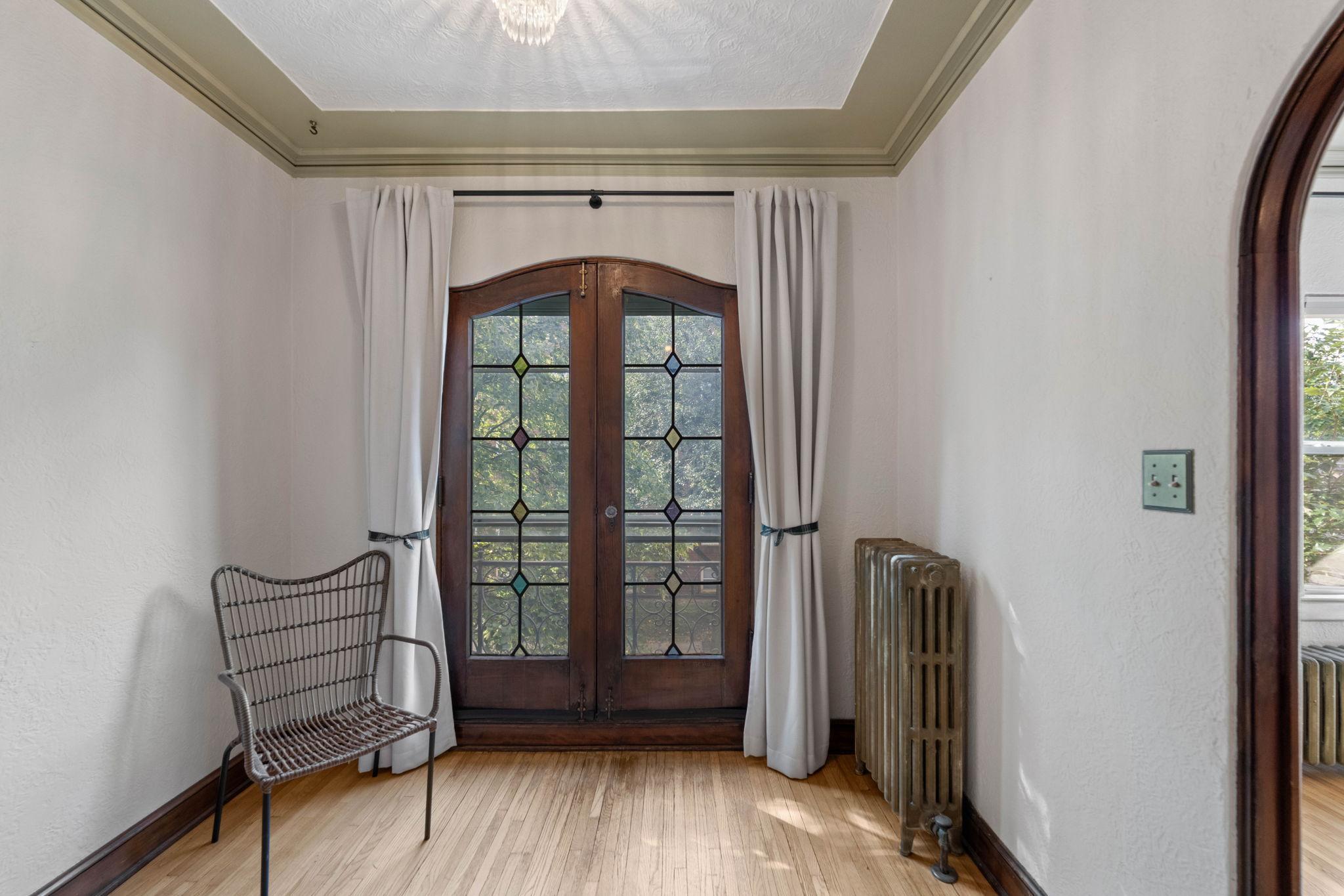 3252 Fremont Avenue S Unit: 203