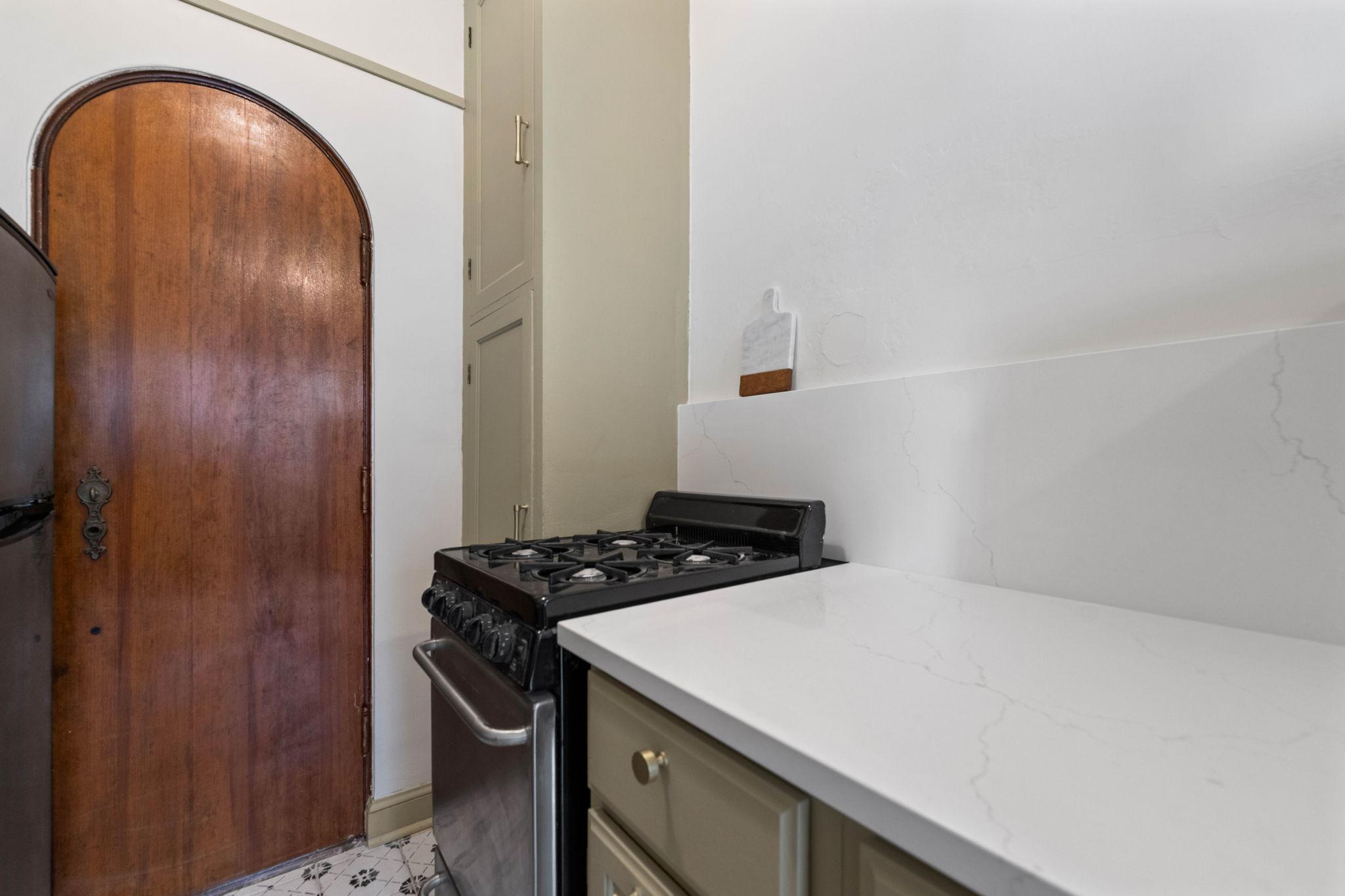 3252 Fremont Avenue S Unit: 203