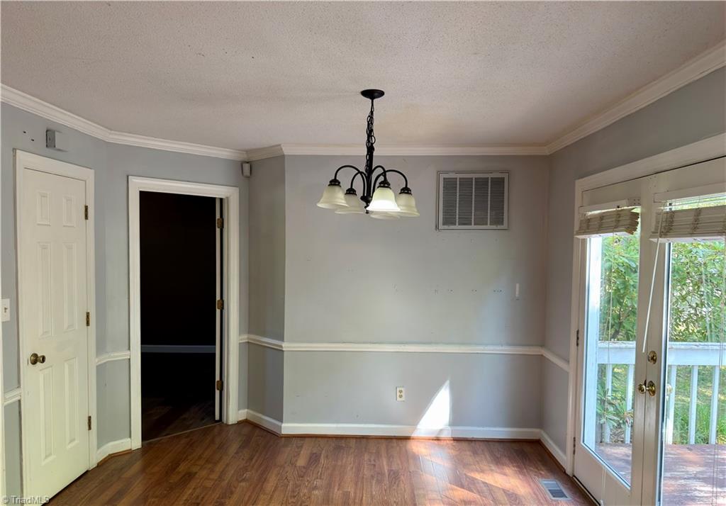 3 Swiftcreek Court