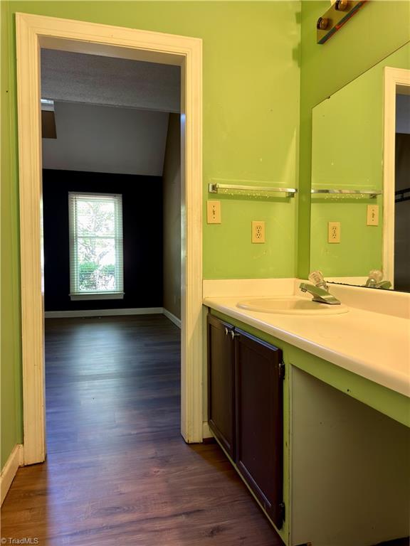 3 Swiftcreek Court