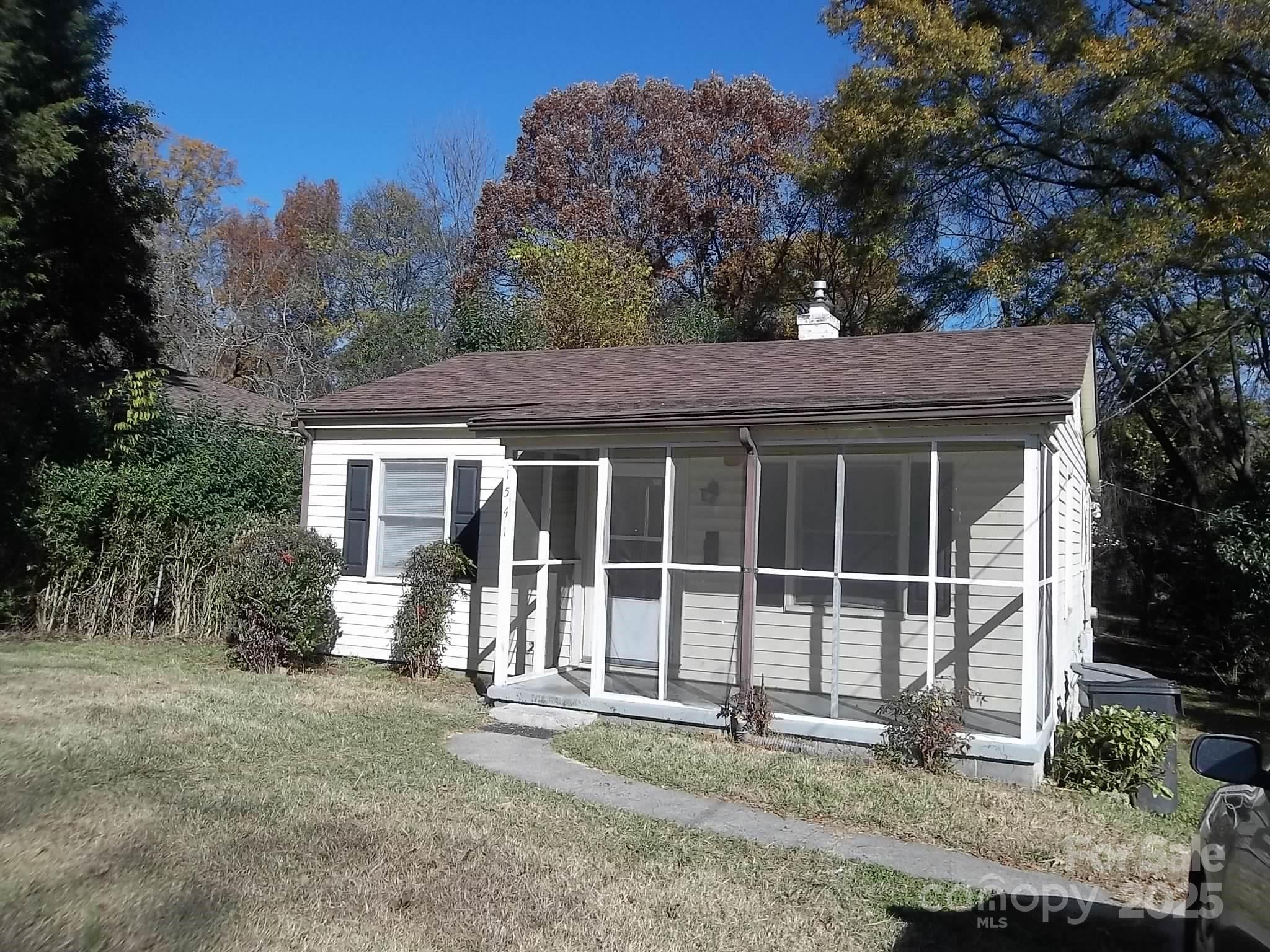 1541 Newcastle Street