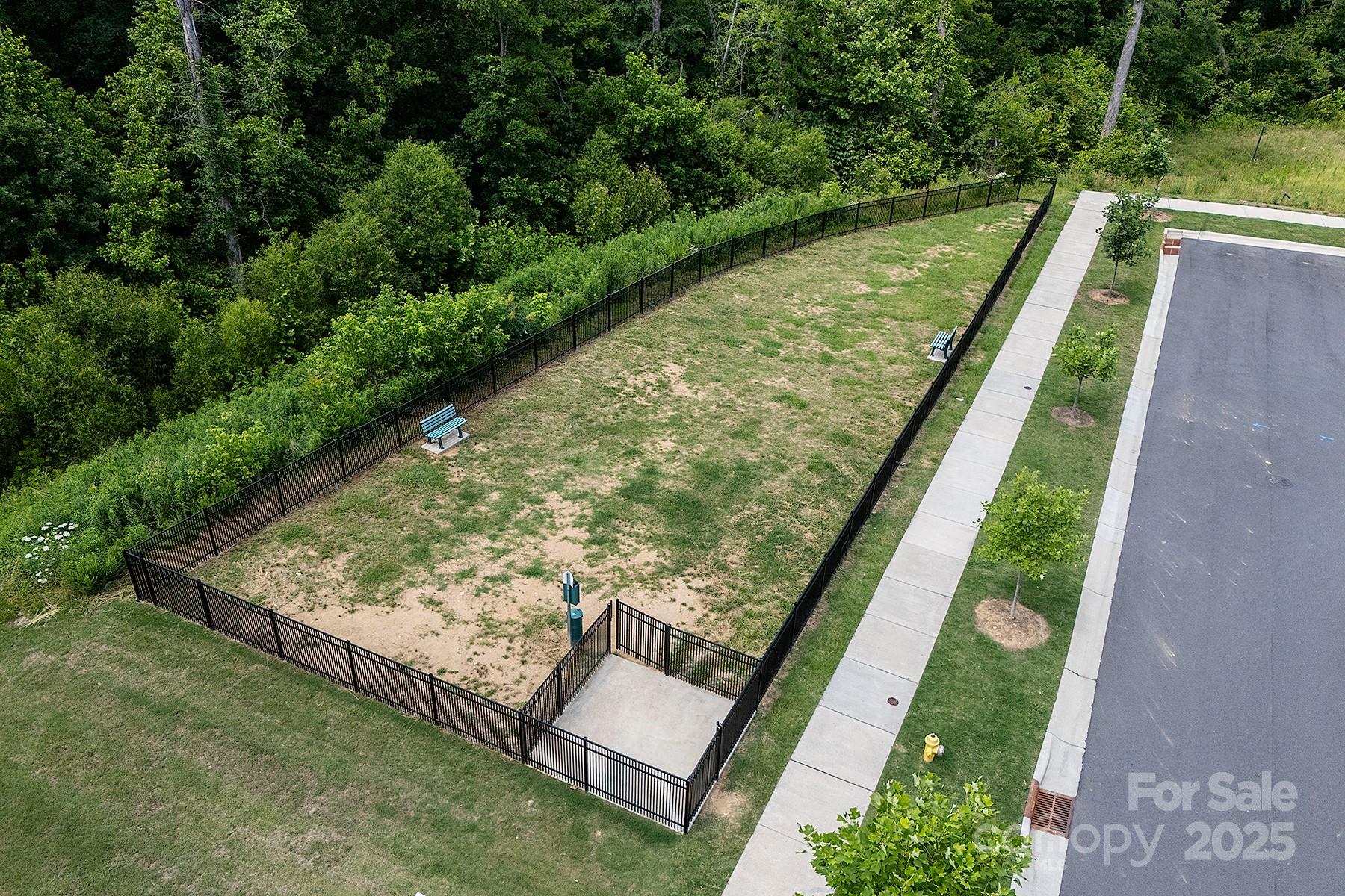 9910 Oaklawn Boulevard NW