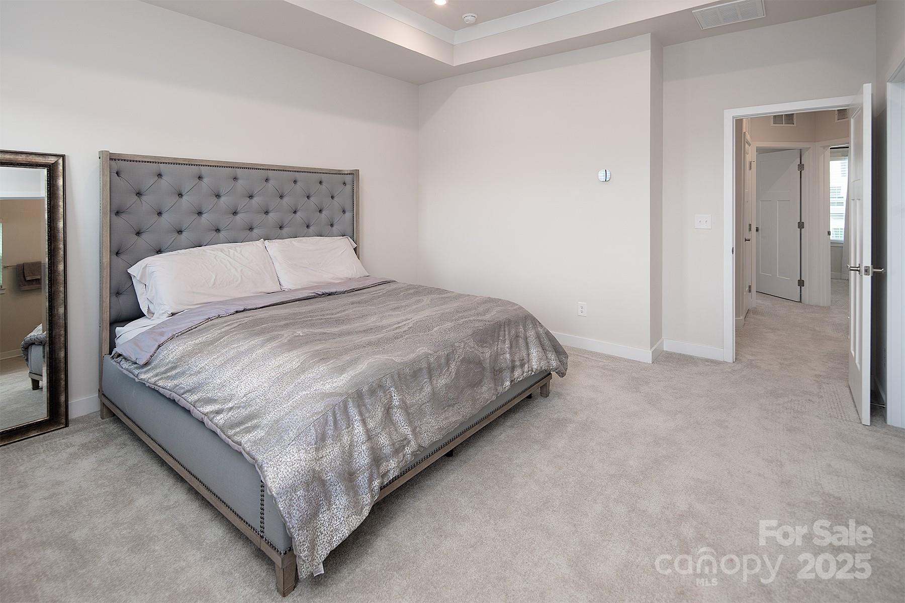 9910 Oaklawn Boulevard NW