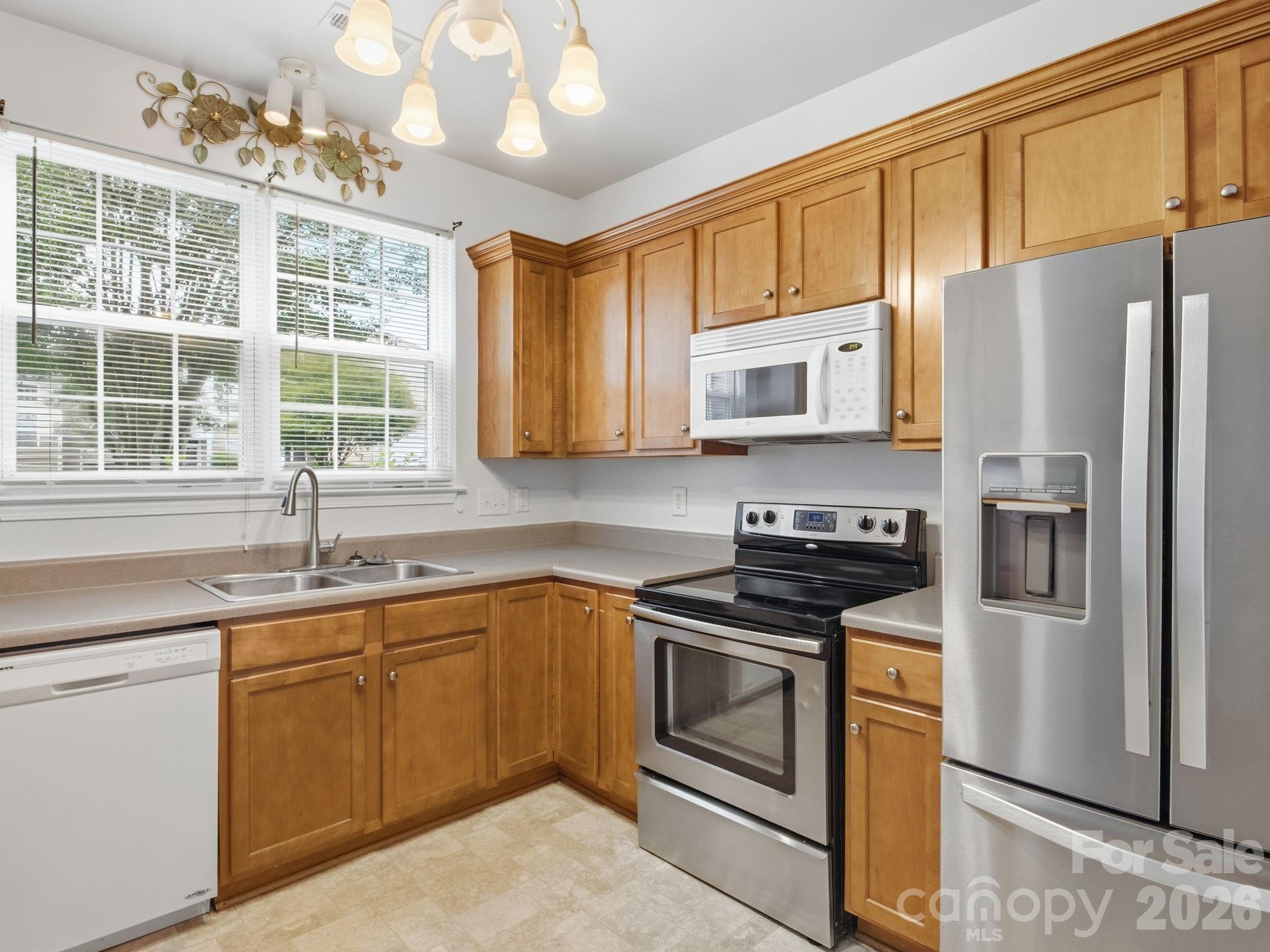 921 Ashworth Drive