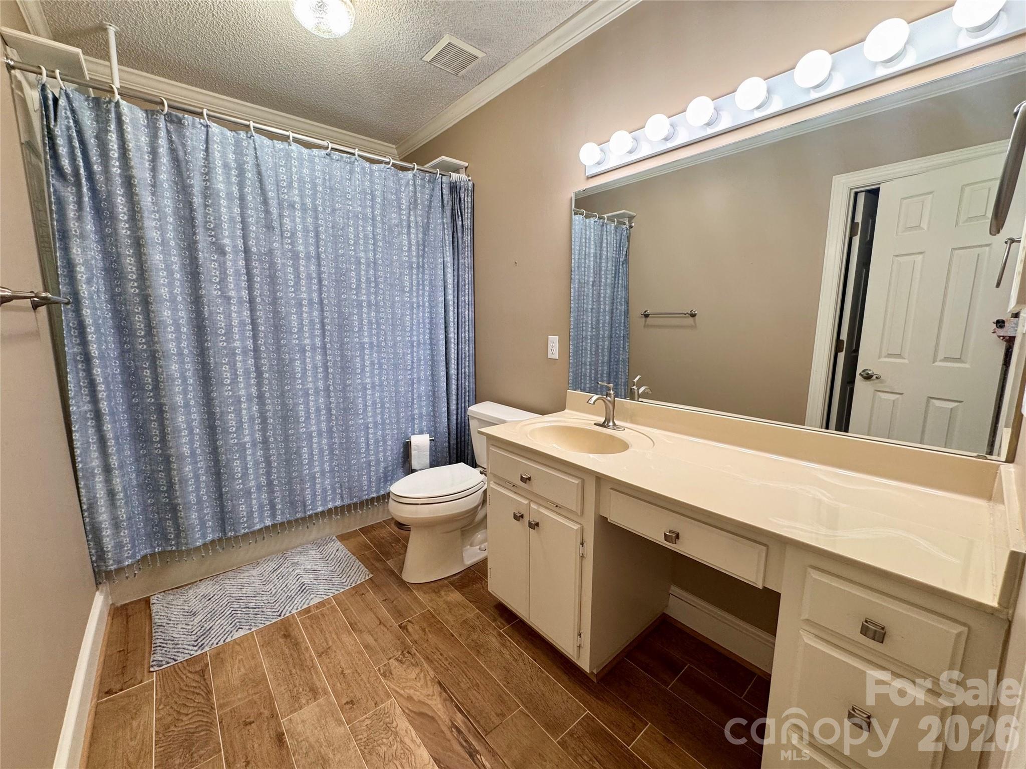 271 Ikerd Drive SE