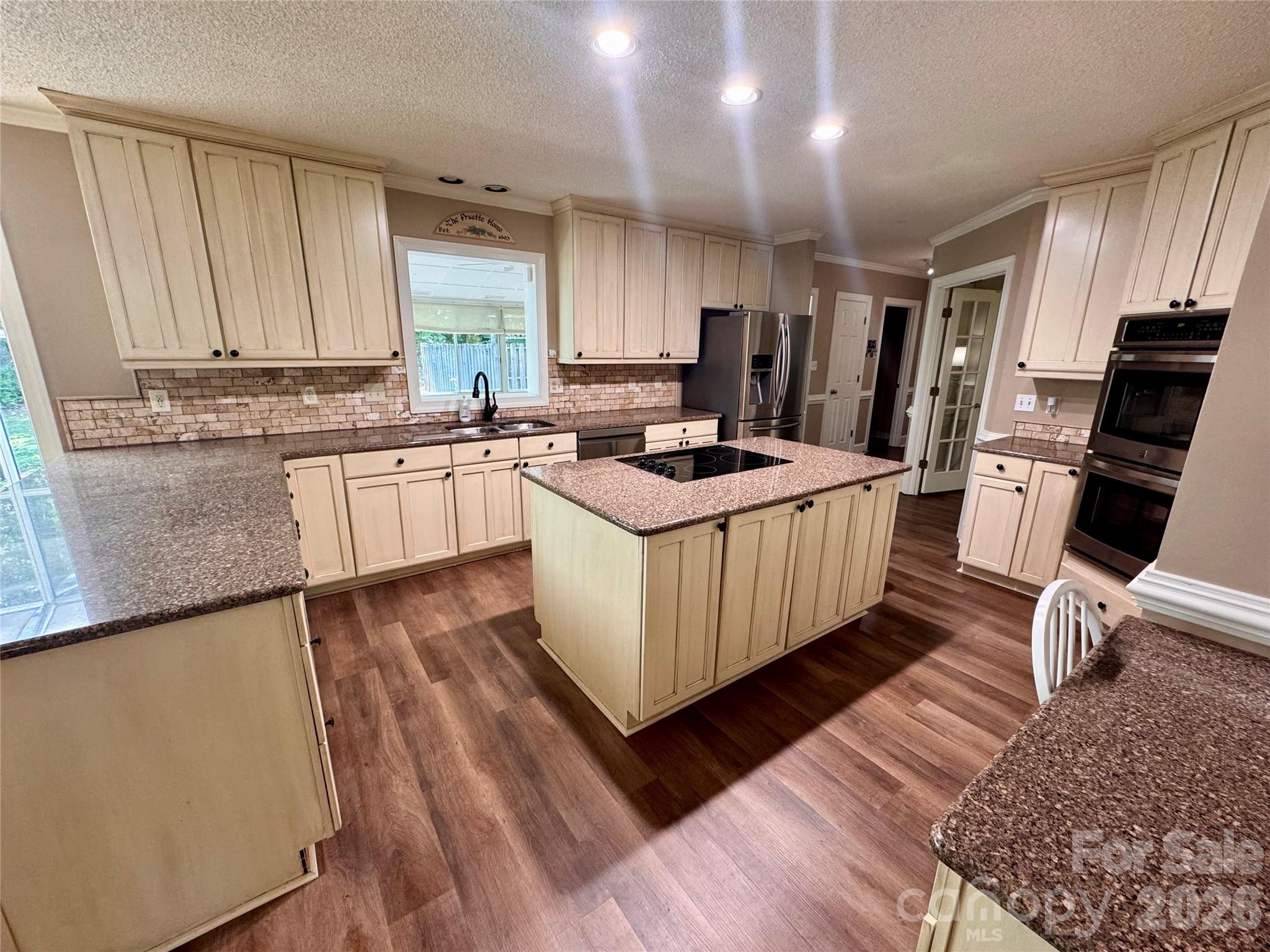 271 Ikerd Drive SE