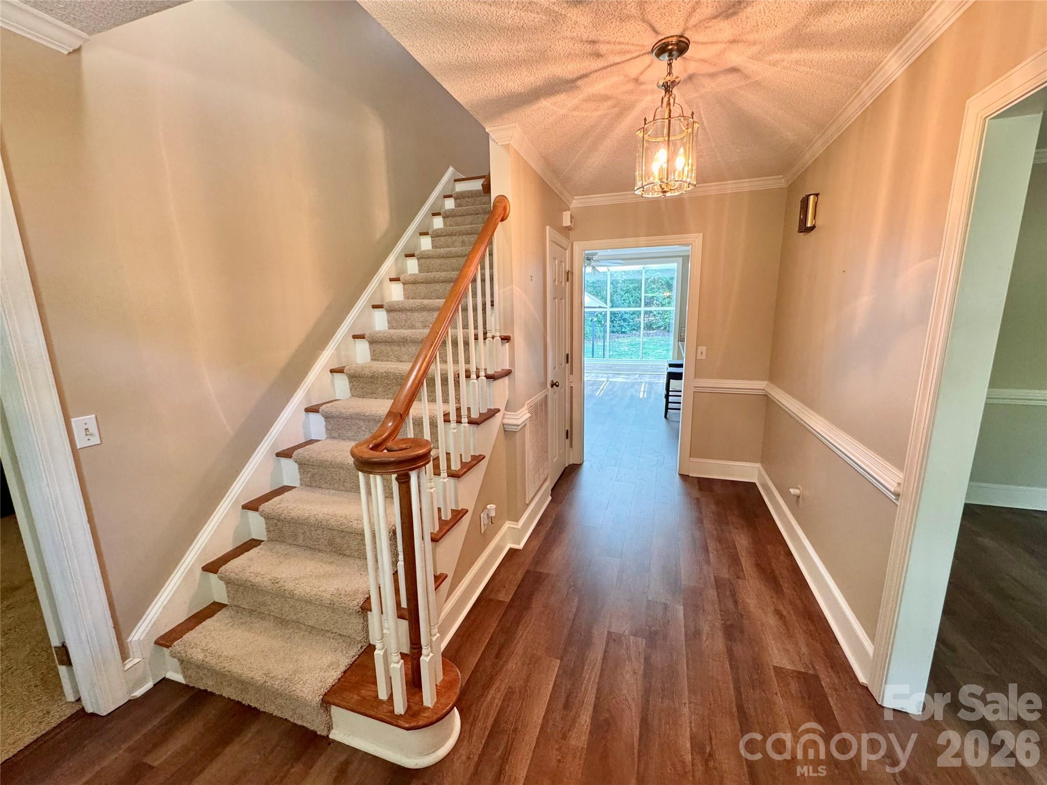 271 Ikerd Drive SE