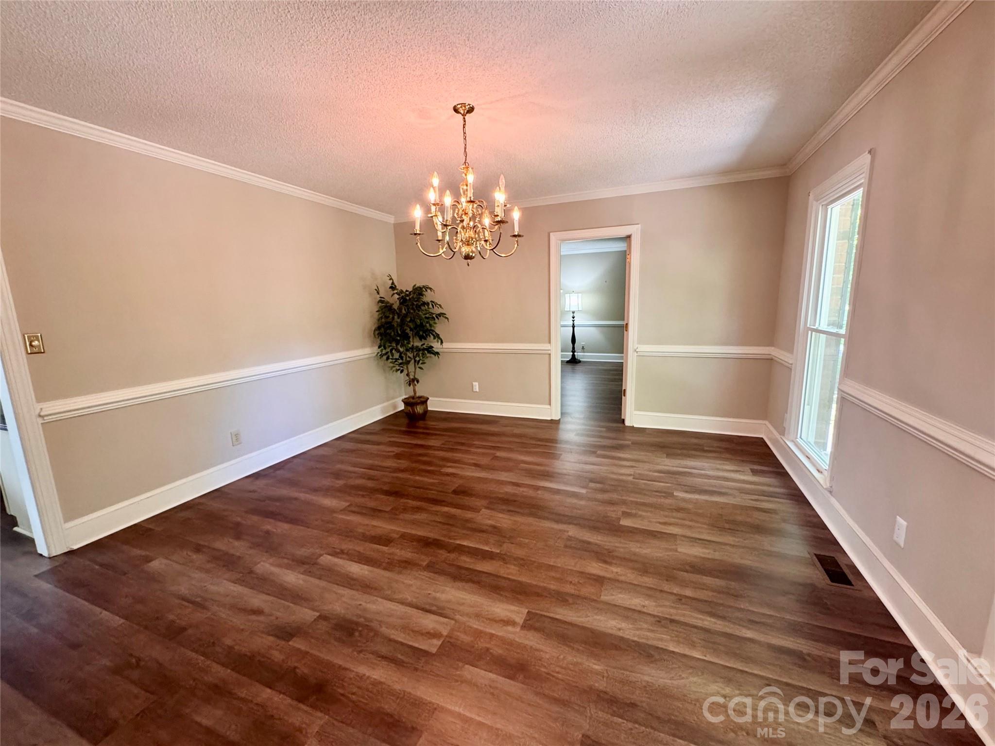 271 Ikerd Drive SE
