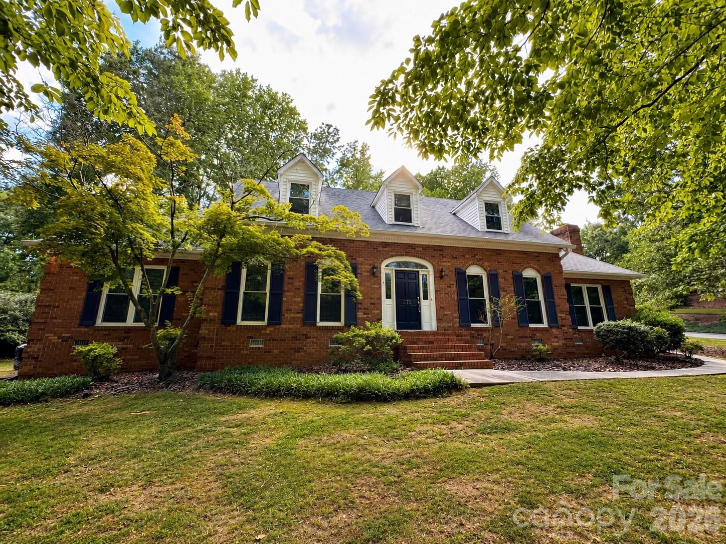 271 Ikerd Drive SE