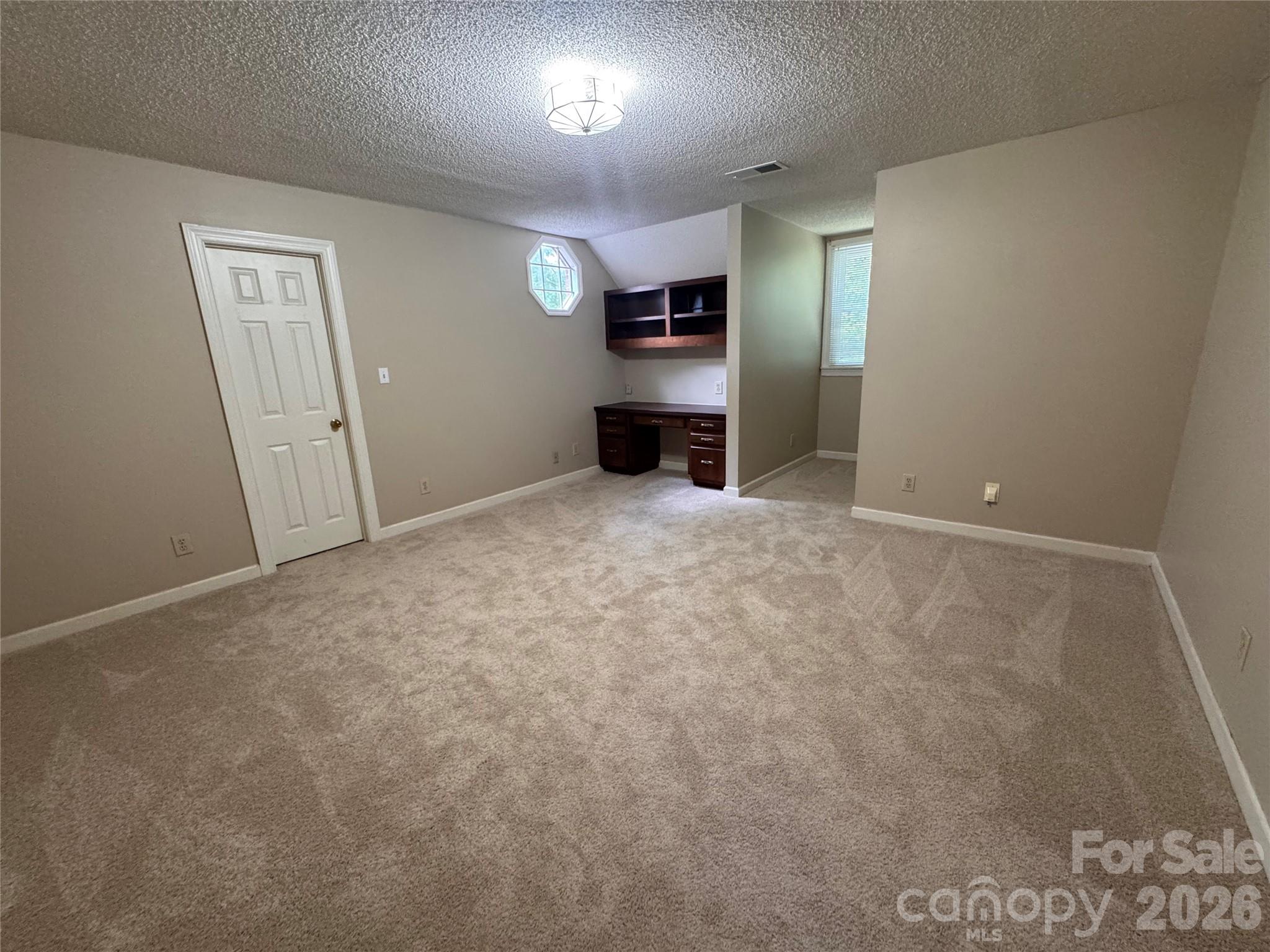 271 Ikerd Drive SE