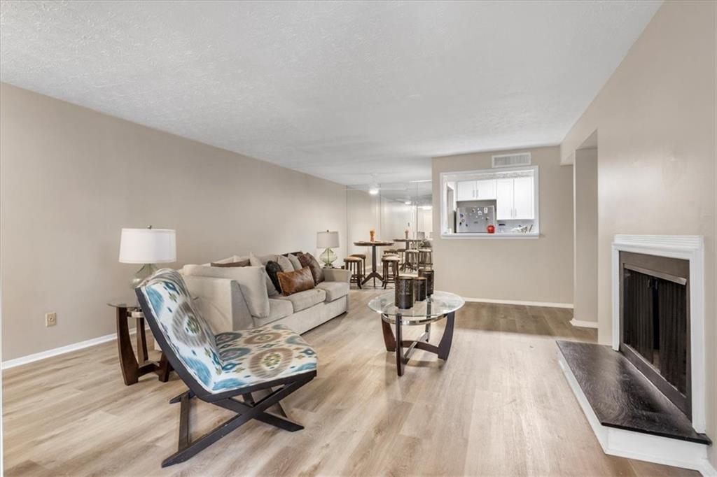 214 Smokerise Circle SE