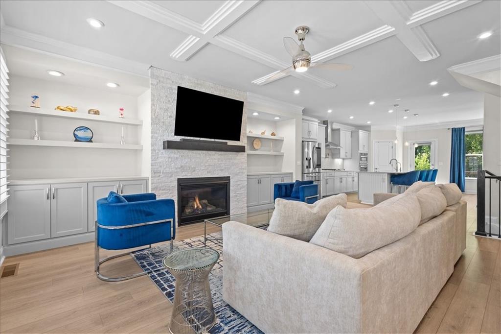 2056 Violet Lane