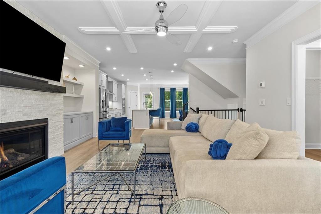 2056 Violet Lane