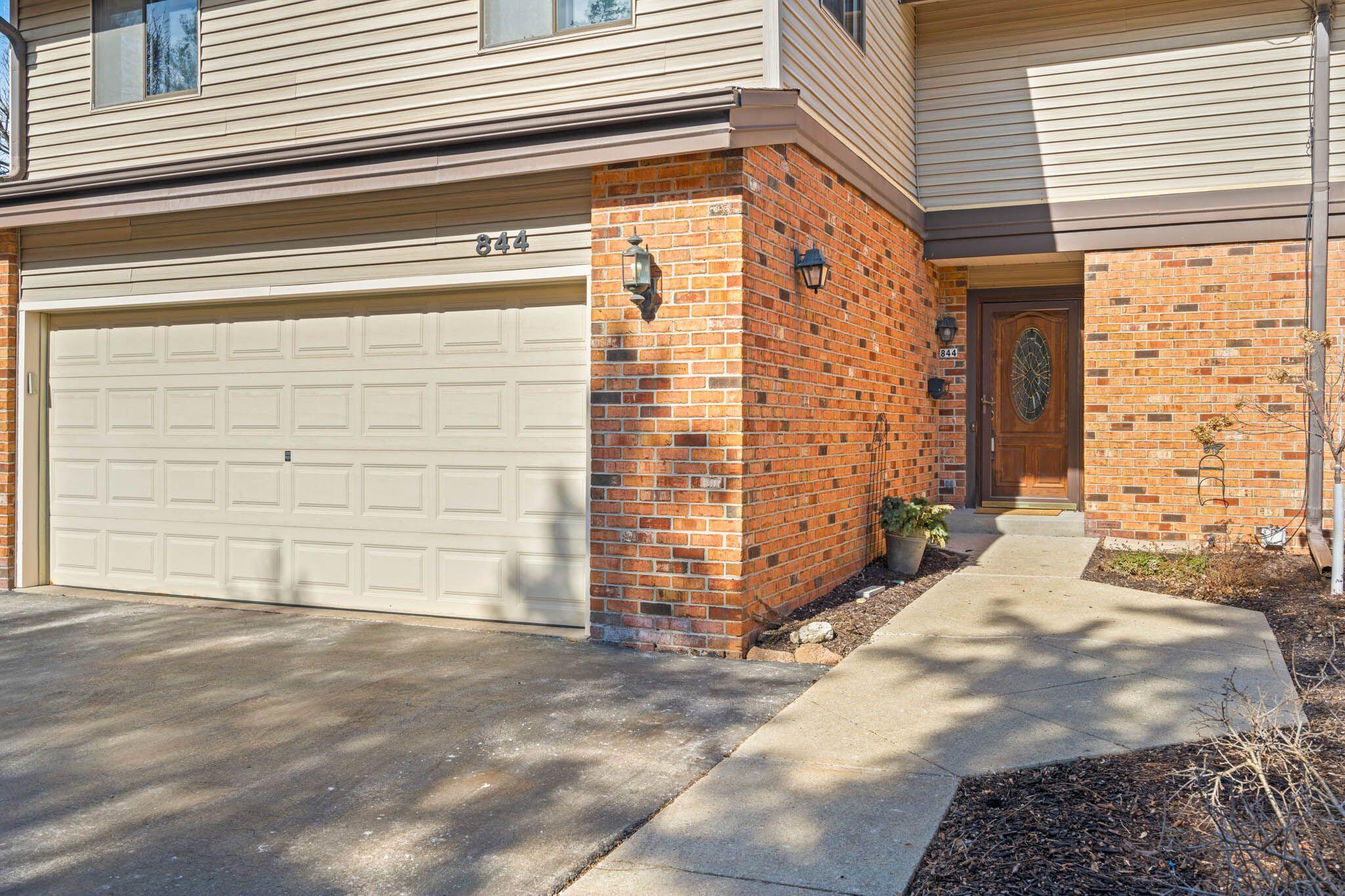 844 Pilgrim Pkwy Unit: 844