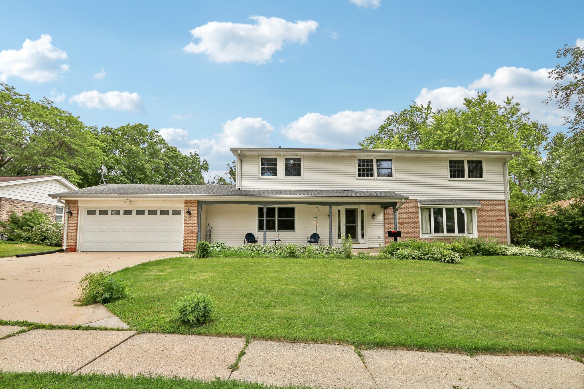 1149 Downing Dr