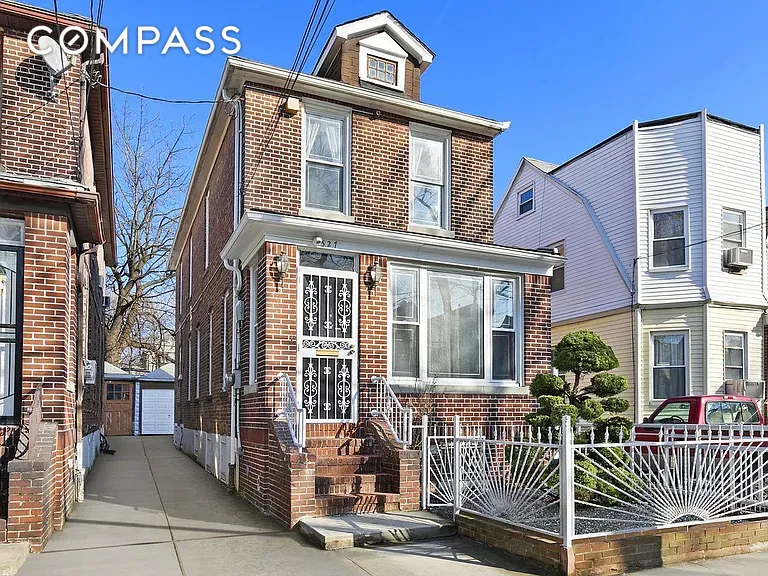 527 E 38th Street