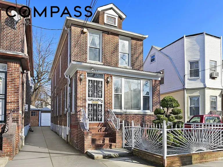 527 E 38th Street